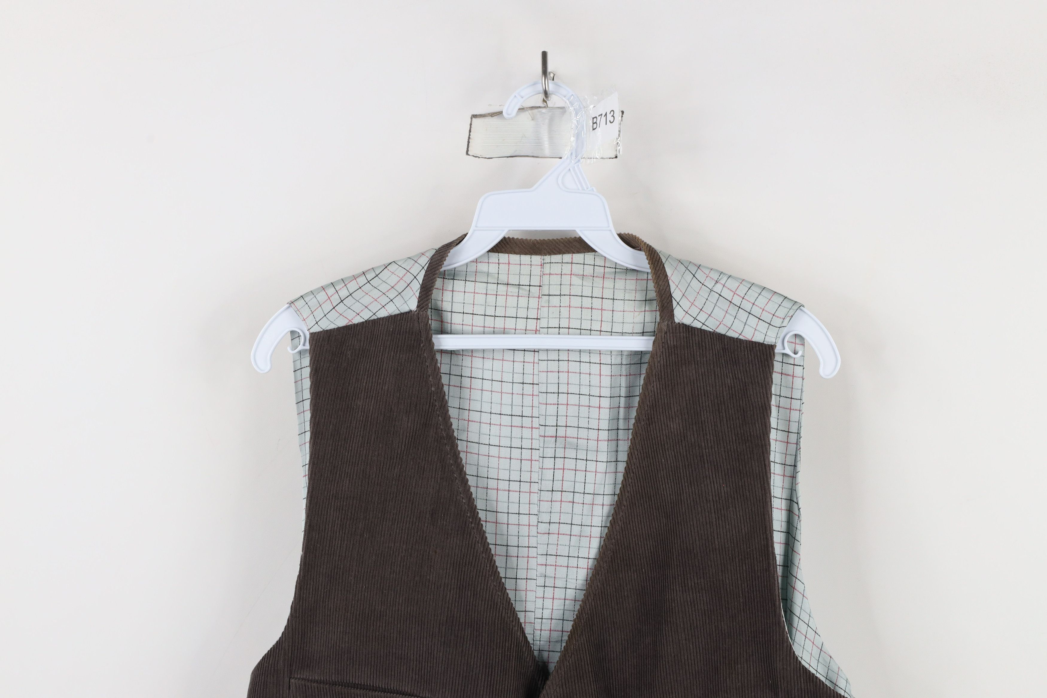Vintage Vintage 70s Streetwear Buckle Back Corduroy Vest Jacket Size US M / EU 48-50 / 2 - 2 Thumbnail