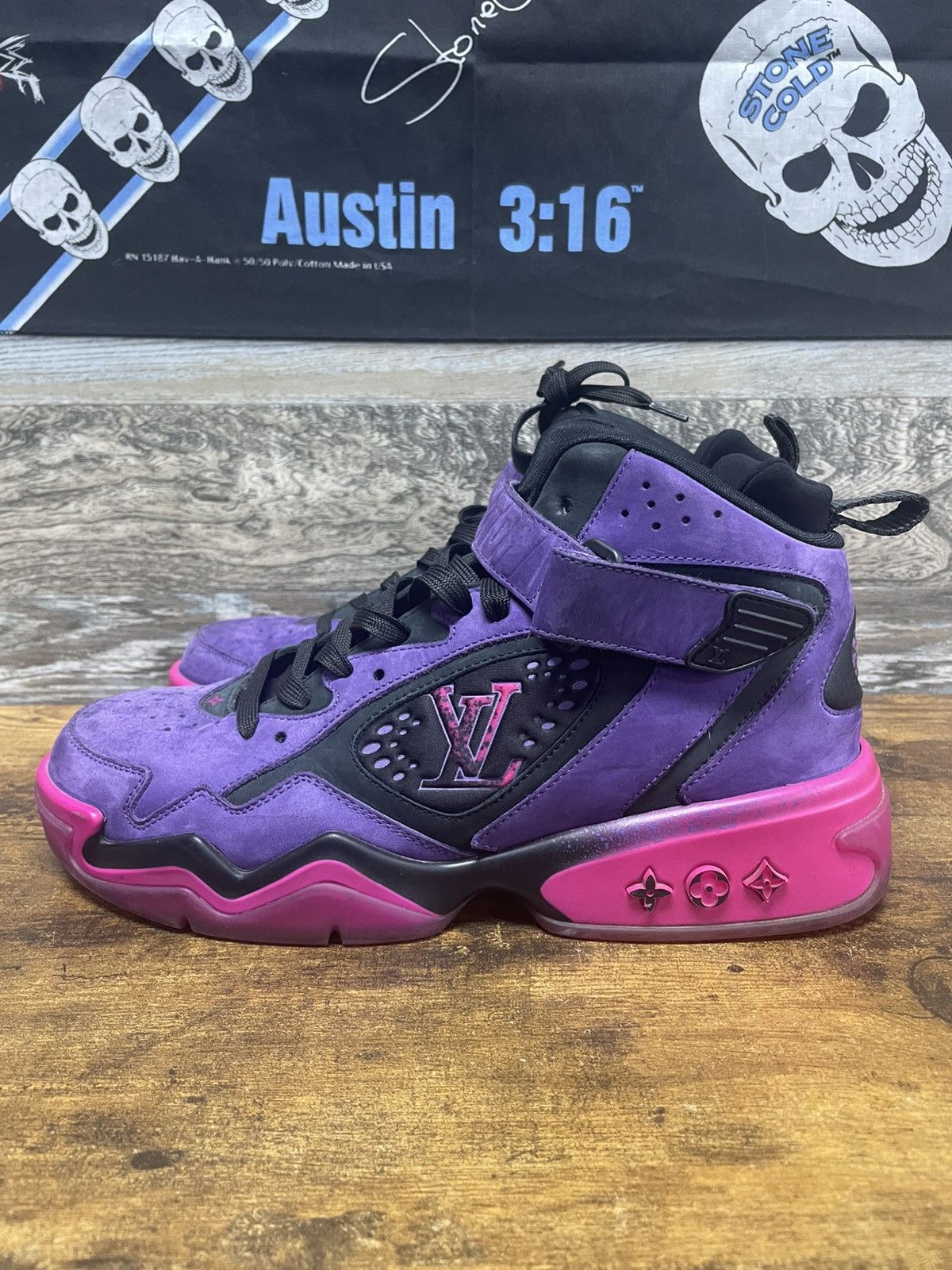 Louis Vuitton Louis Vuitton LV Trainer 2 Sneaker Size 7 Size US 7 / EU 40 - 7 Thumbnail