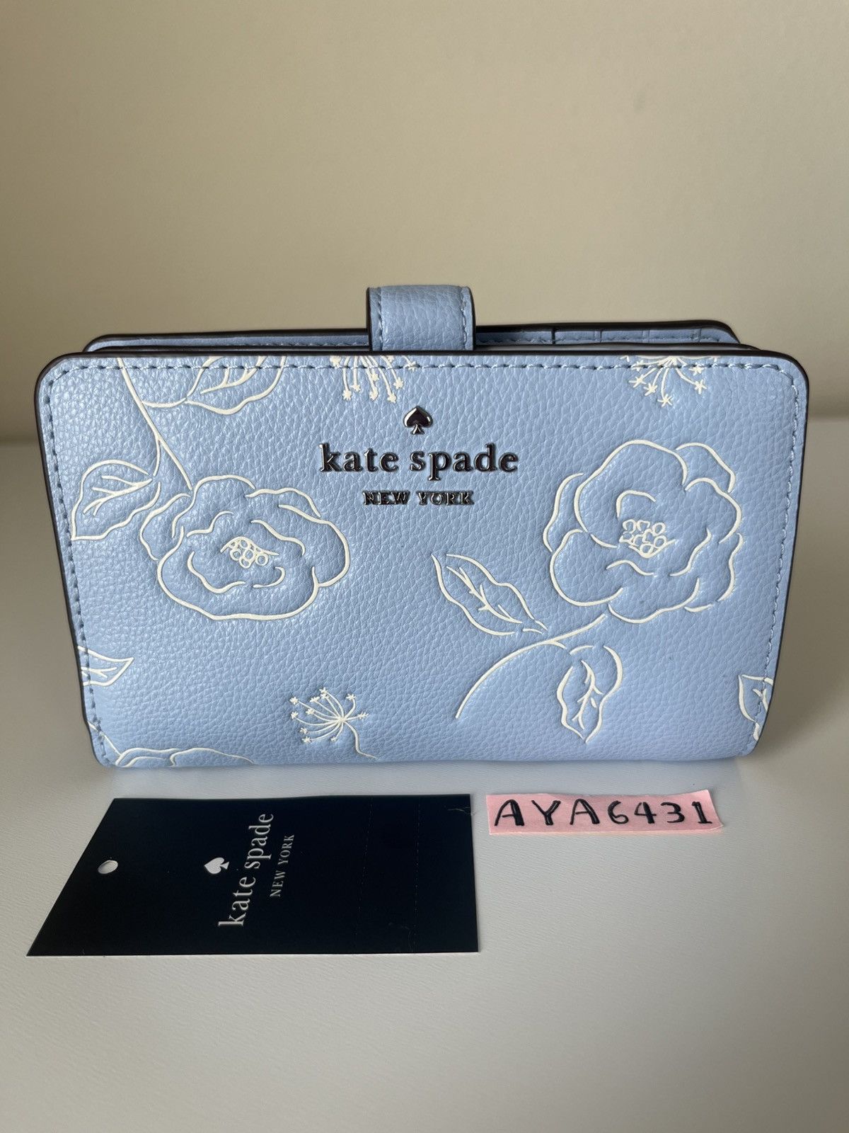 Kate Spade Kate Spade Floral Medium Bifold Wallet Size ONE SIZE - 1 Thumbnail