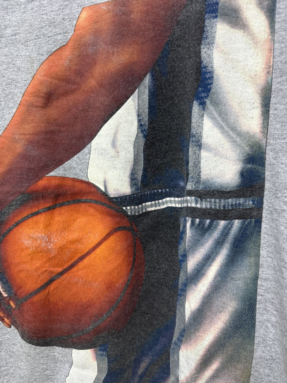 Vintage Vintage 90’s Spurs San Antonio Nutmweg Lee T shirt Size US M / EU 48-50 / 2 - 4 Thumbnail