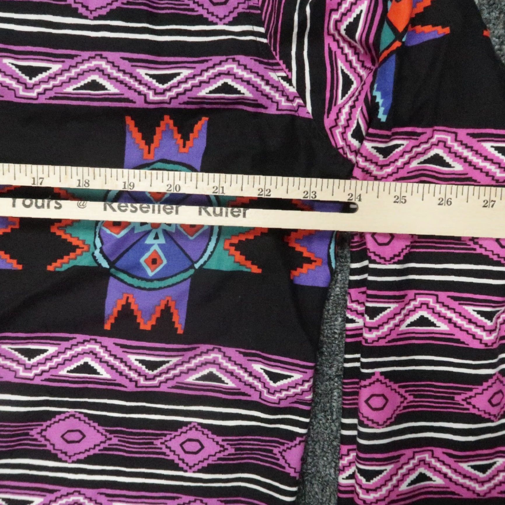 Wrangler VINTAGE Wrangler Shirt Men XL 48 in Purple Geometric Button-Up Collared Pocketed Western USA 70s 80s Mens Size US XL / EU 56 / 4 - 6 Thumbnail