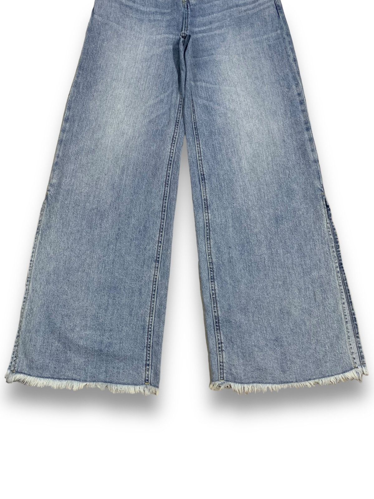 Japanese Brand Japanese Moussy High Waisted Baggy Wide Frayed Leg Jeans Size 27" / US 4 / IT 40 - 6 Thumbnail