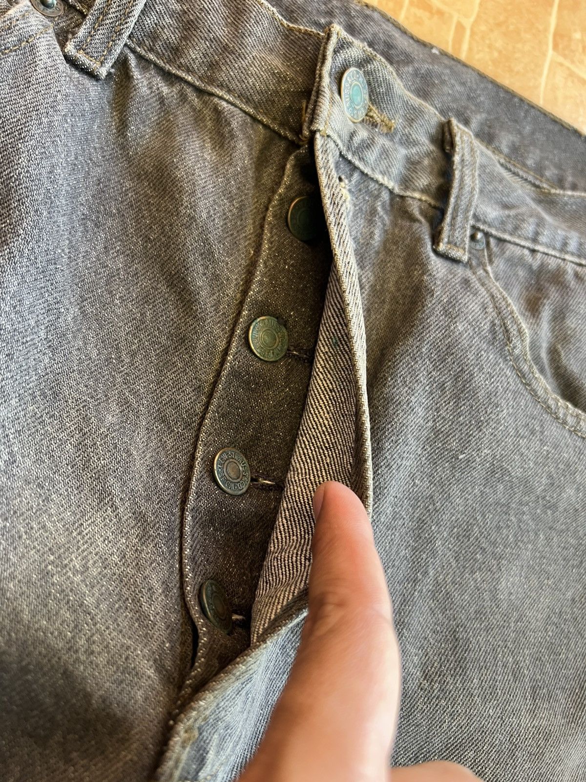 Levi's True Vintage Levis 501 USA Distress Jean Size US 31 - 14 Thumbnail