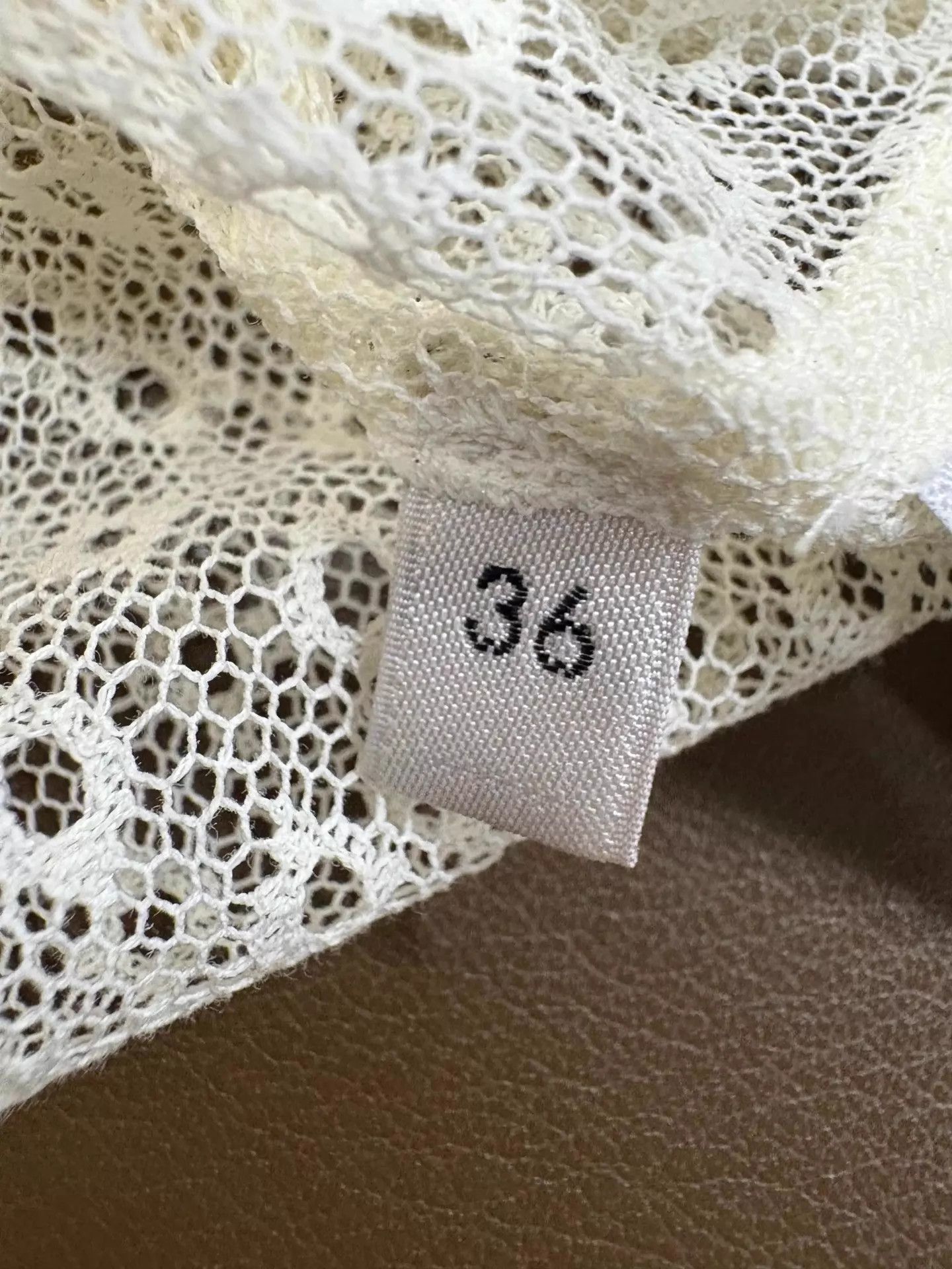 Celine Celine Ivory Ruffled Lace Blouse 36 Size XS / US 0-2 / IT 36-38 - 4 Thumbnail