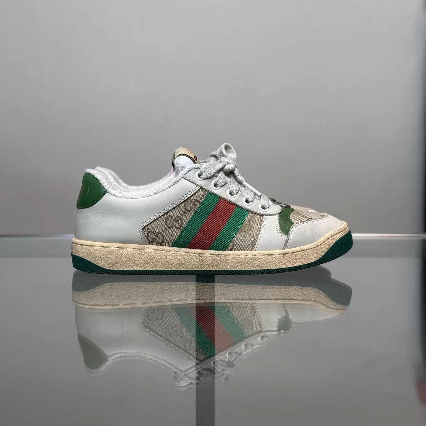 Gucci Gucci Screener GG Enamel Scuffed 36.5 98 Size US 6 / IT 36 - 3 Thumbnail