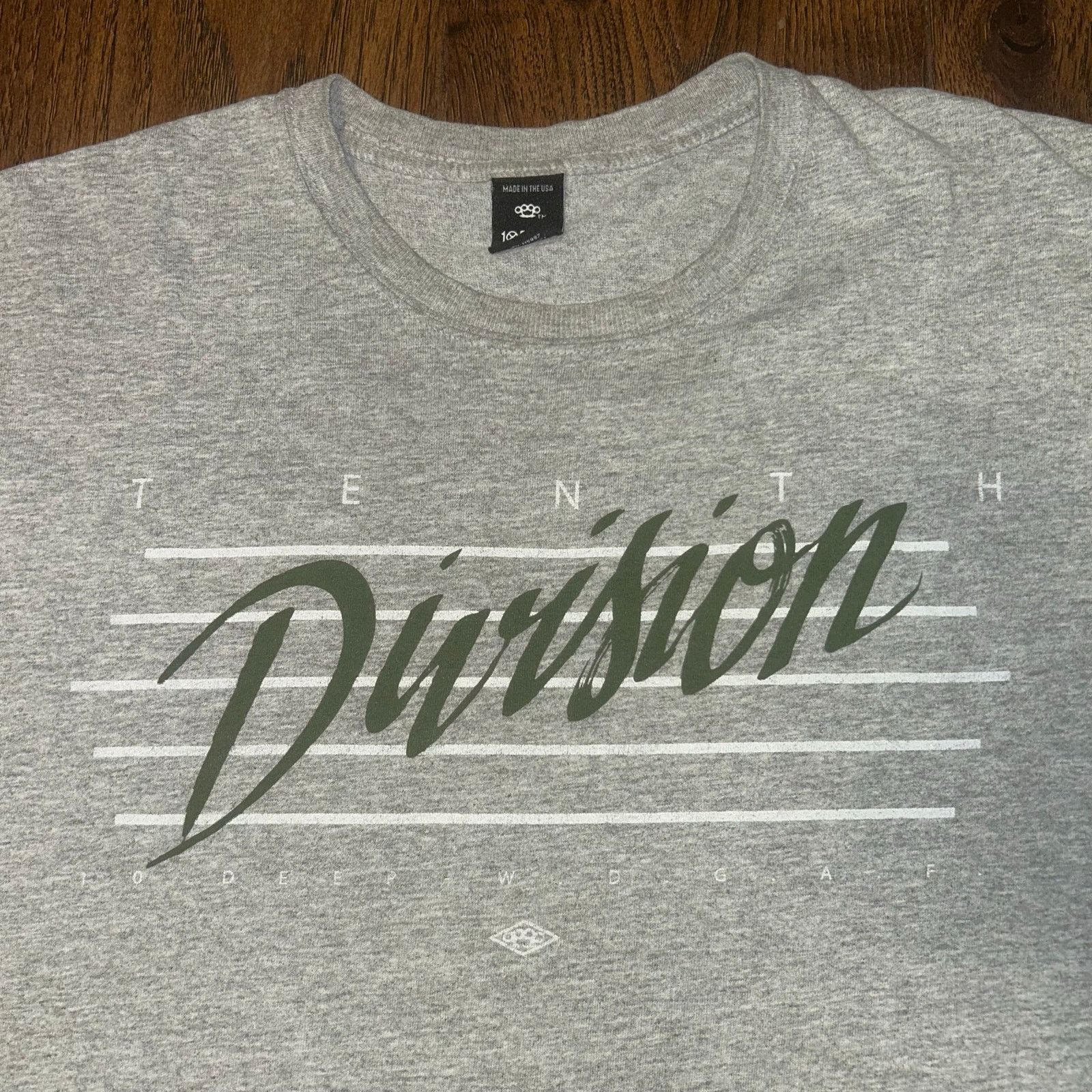 10 Deep 10 Deep "Tenth Division" shirt Size US L / EU 52-54 / 3 - 6 Thumbnail