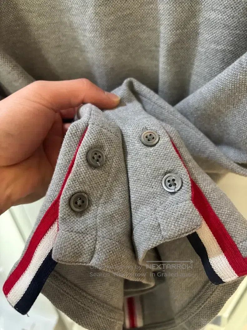 Thom Browne Thom Browne Three-stripe short-sleeve T-shirt Size US L / EU 52-54 / 3 - 5 Thumbnail