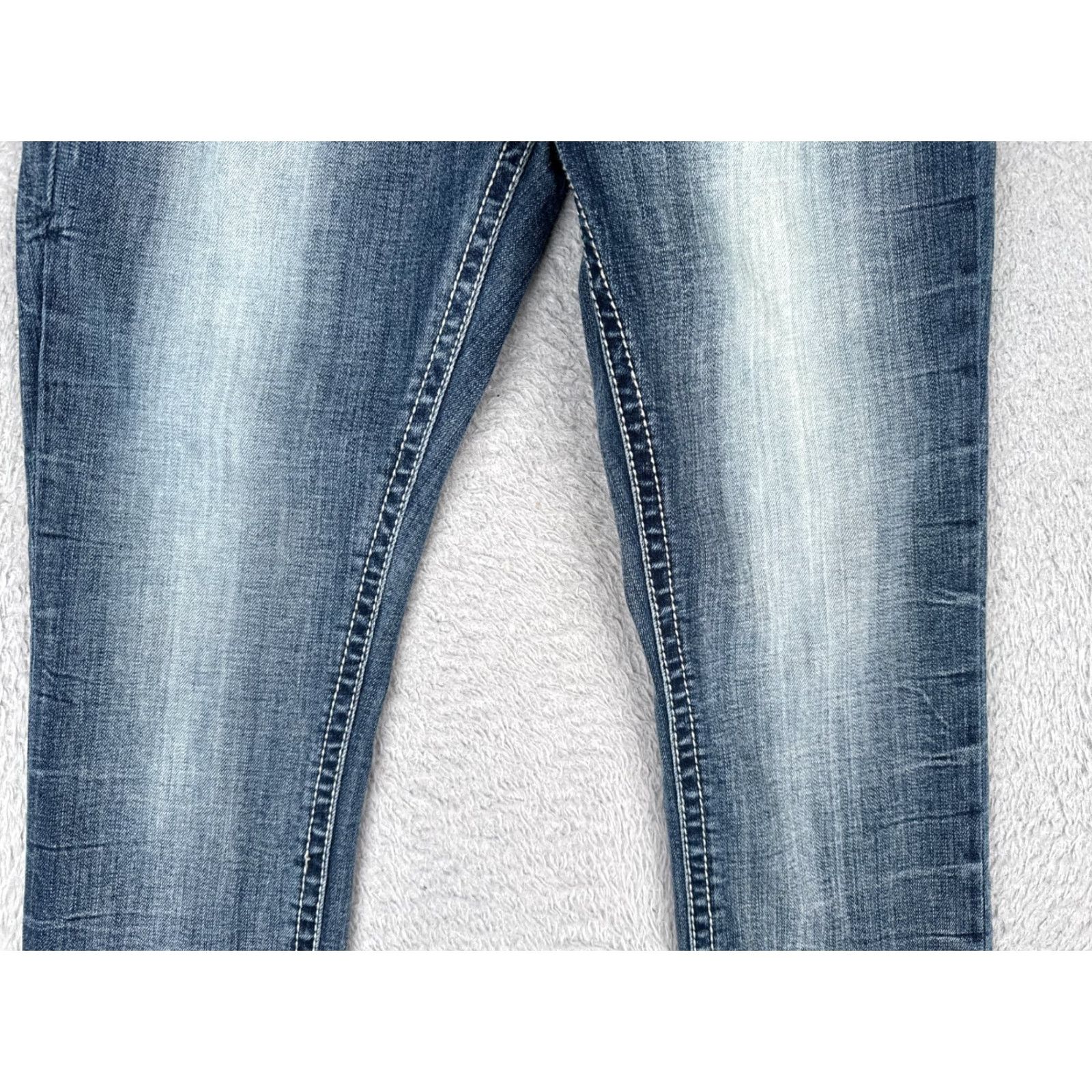 Vintage VINTAGE Daytrip Jeans Womens Blue Denim Virgo Straight Leg Distressed Low Rise 28x24 Womens Jeans 28x24 Blue Virgo Jeans Size 28" / US 6 / IT 42 - 3 Thumbnail
