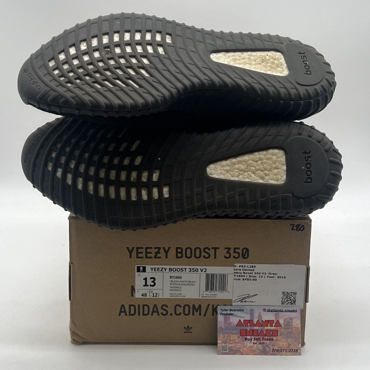 Adidas Yeezy boost 350 Oreo Size US 13 / EU 46 - 8 Thumbnail