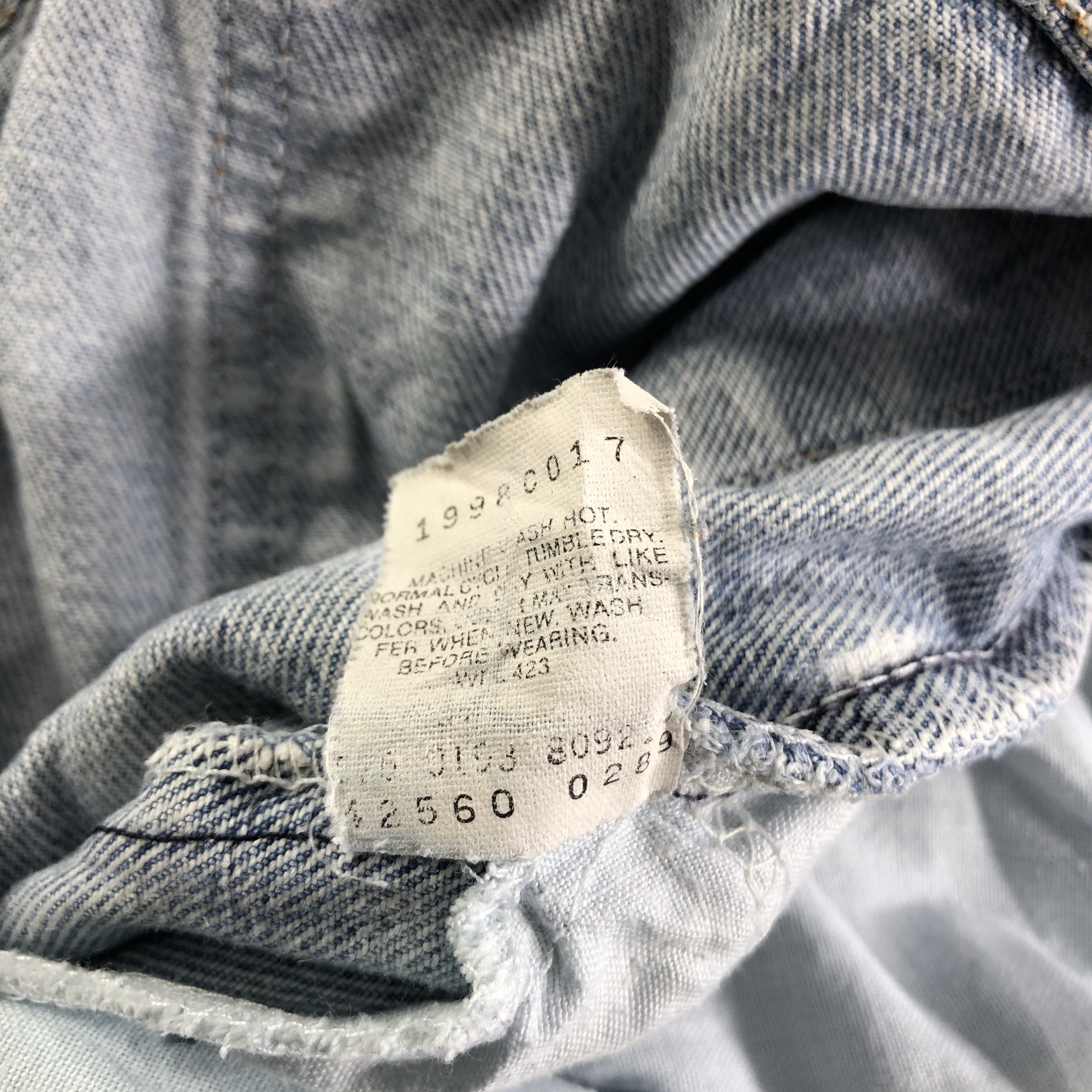 Levi's Vintage Light Wash Levis 560 Jeans-J3528 Size US 33 - 11 Thumbnail