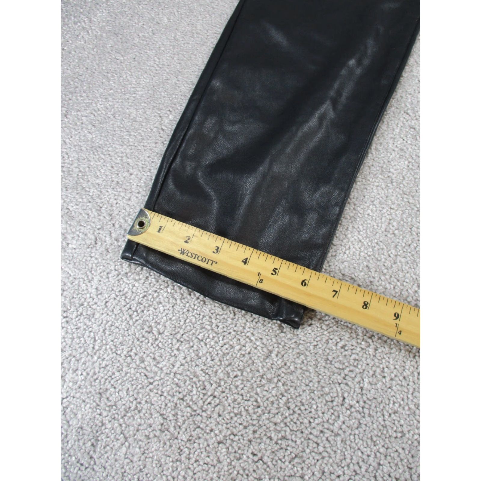 Gap Gap Womens 6 Black Faux Leather Slim Fit Pants Adults Size 6 Slim Tapered Ankle Black Gap Womens Pants Size 28" / US 6 / IT 42 - 5 Thumbnail