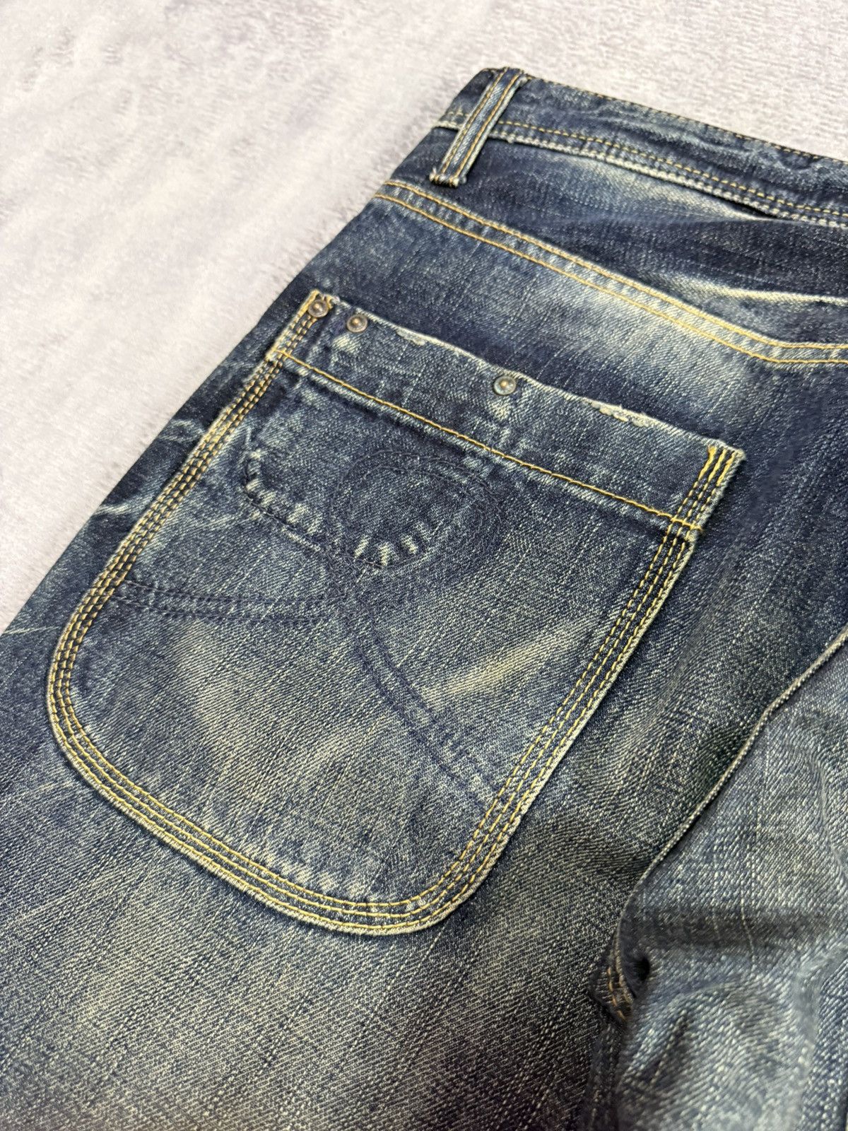 Japanese Brand Takeo Kikuchi Japan Claw Mark Mud Wash Loose Jeans Size US 34 / EU 50 - 15 Thumbnail