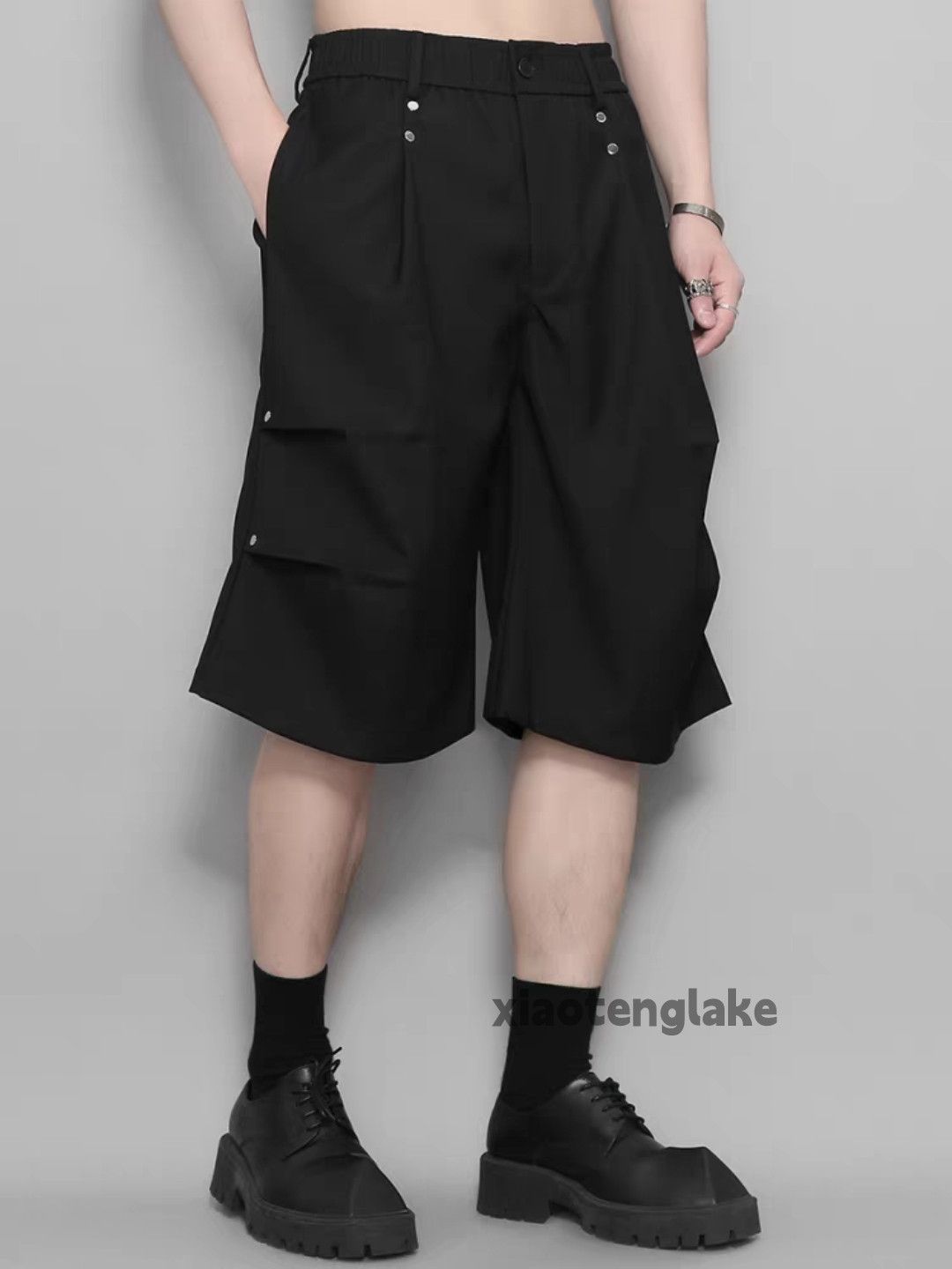 Designer Unisex utility pleated yuppie loose baggy shorts Size US 30 / EU 46 - 1 Thumbnail