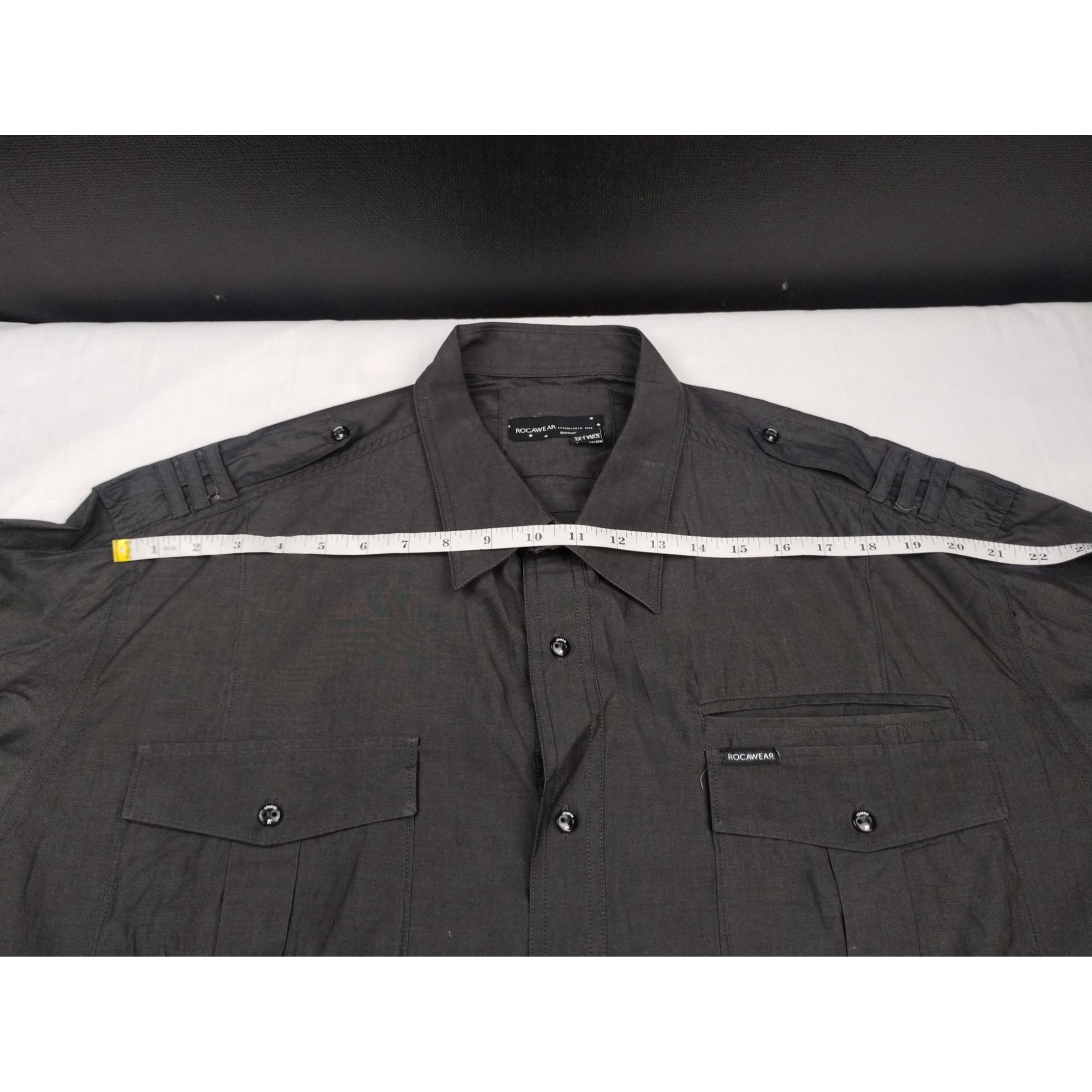 Rocawear Roca Wear Men's Black Shirt/Button Up Size 3XL SKU 3991 Size US XXL / EU 58 / 5 - 6 Thumbnail