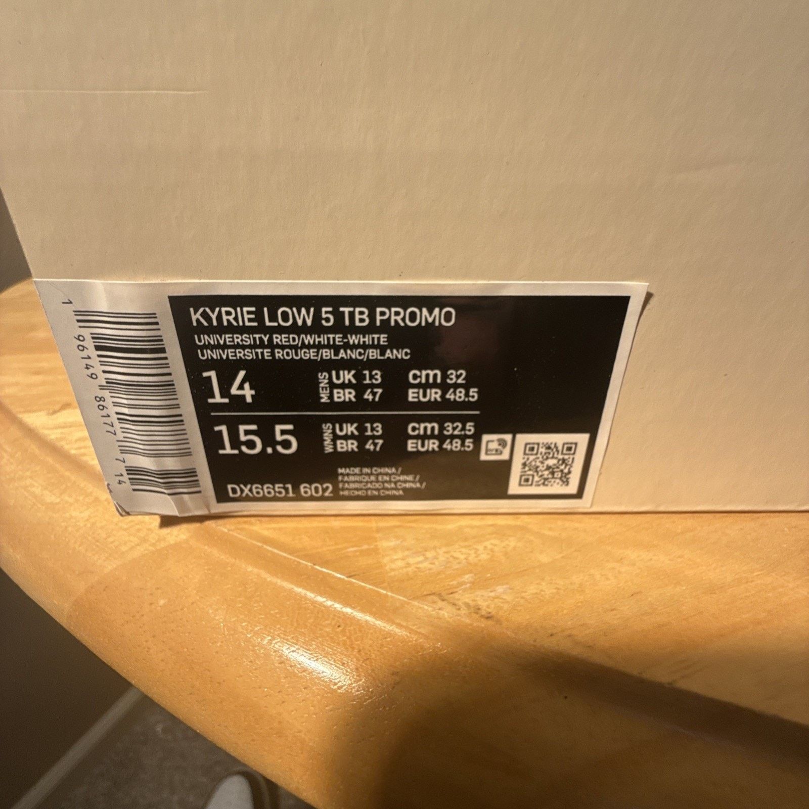 Nike Nike Kyrie 5 Low TB University Red Size 14 Men's Basketball Size US 14 / EU 47 - 10 Thumbnail