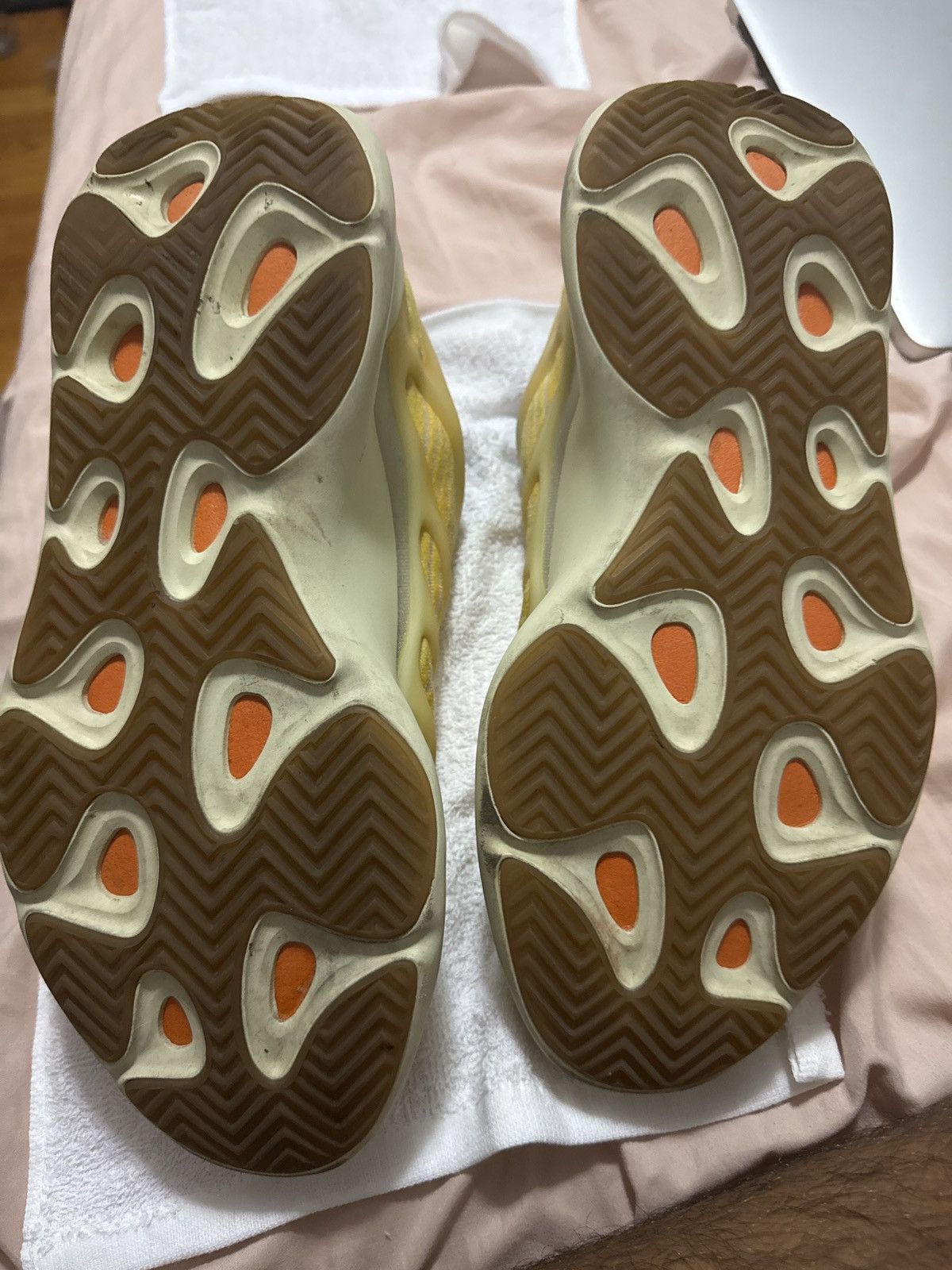 Adidas Yeezy 700 Size US 13 / EU 46 - 5 Thumbnail