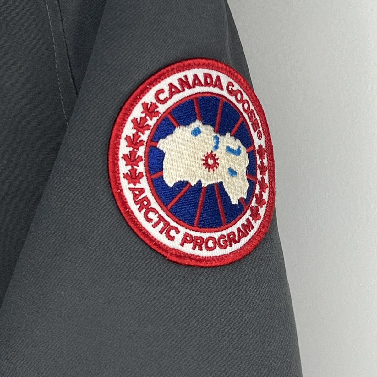 Canada Goose Canada Goose Puffer Down Jacket Parka Coat Expedition Brown Size S / US 4 / IT 40 - 3 Thumbnail