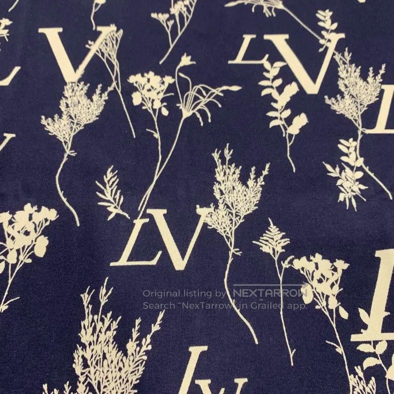 Louis Vuitton Louis Vuitton Dark blue wheat-ear short sleeve Size US L / EU 52-54 / 3 - 8 Thumbnail