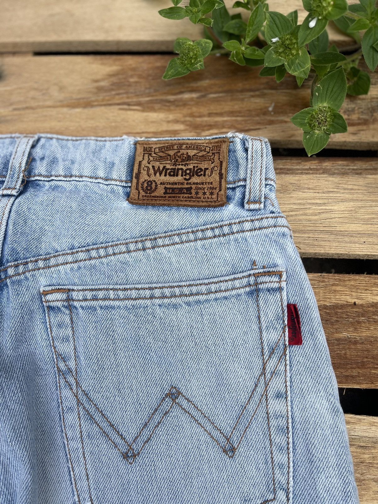 Vintage 90s Wrangler Distressed Faded Denim Jeans Size US 31 - 3 Thumbnail