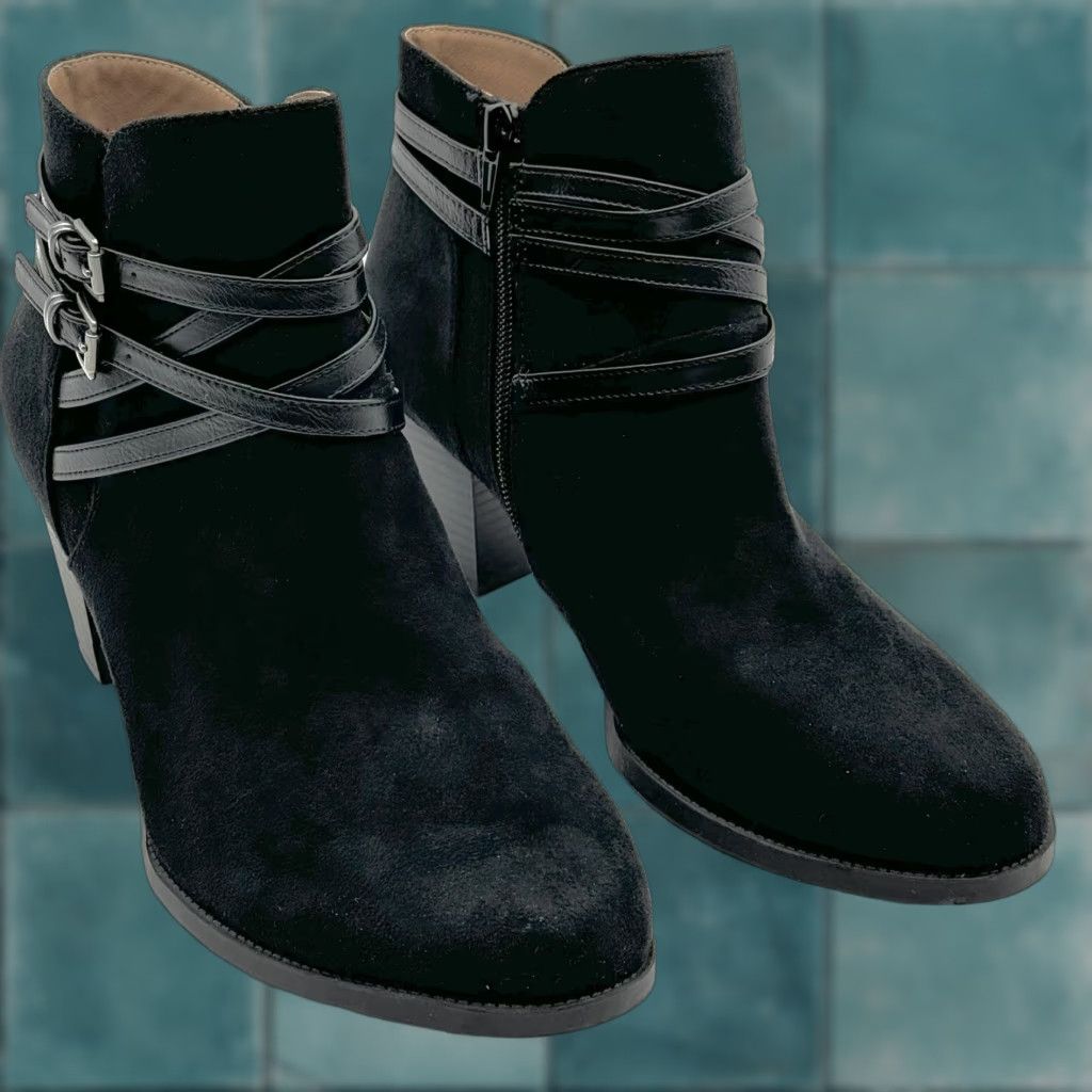 Life Stride Boots Womens 9W Velocity 2.0 Jezebel Black Faux Suede Zipper Ankle Bootie