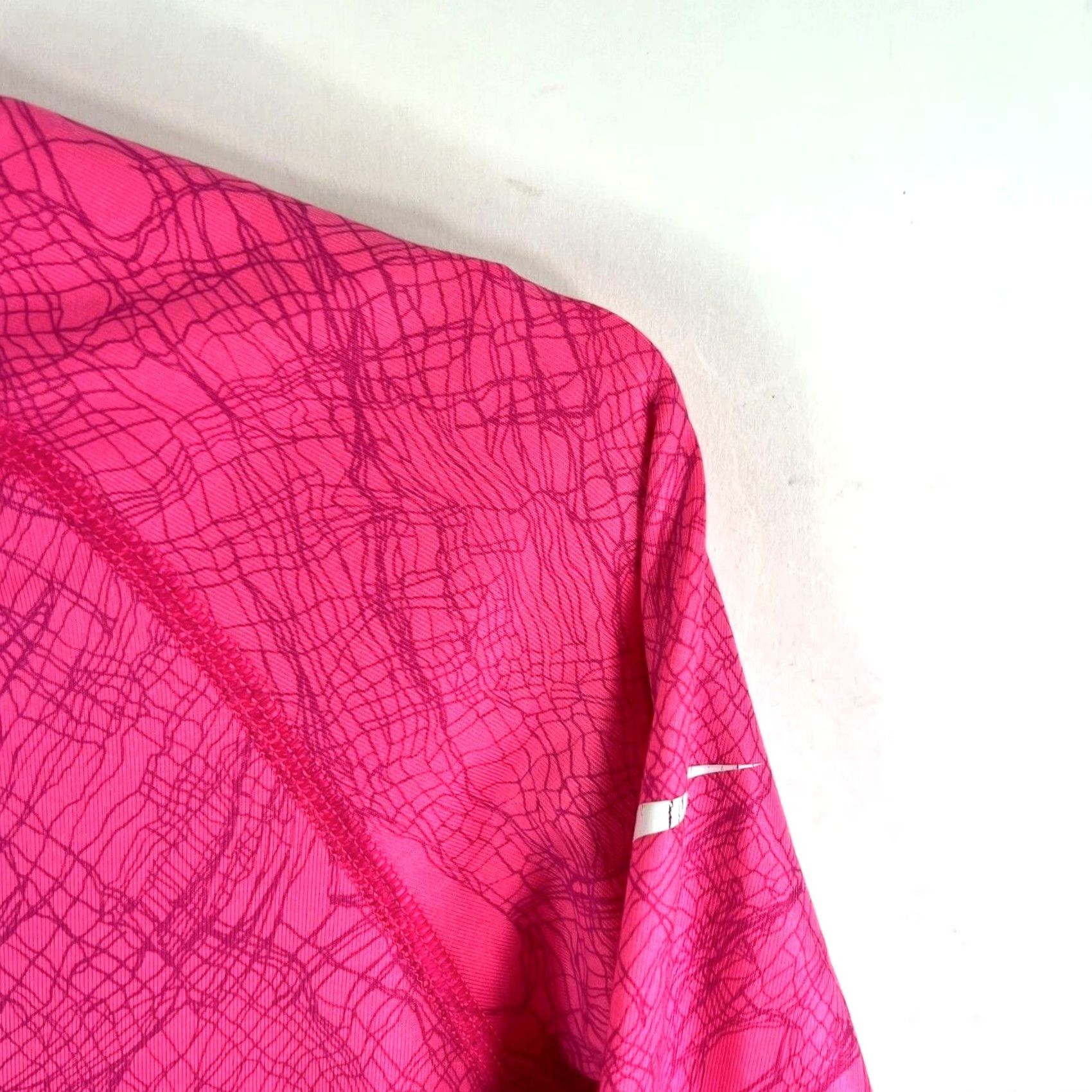 Nike Nike Pro Combat Fitted Top Womens L Pink Long Sleeve Geometric Print Size L / US 10 / IT 46 - 2 Thumbnail