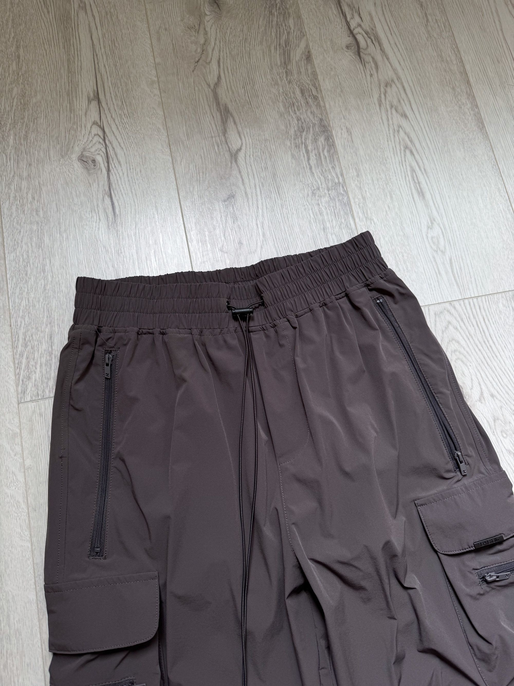 Represent Clo. Men's 247 Military Tech Cargo Trousers Size S Pants Size US 28 / EU 44 - 3 Thumbnail