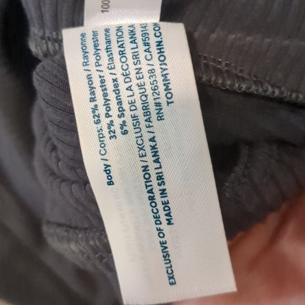 Other Tommy john long sleeve ribbed crew with pocket size large Size US L / EU 52-54 / 3 - 5 Thumbnail