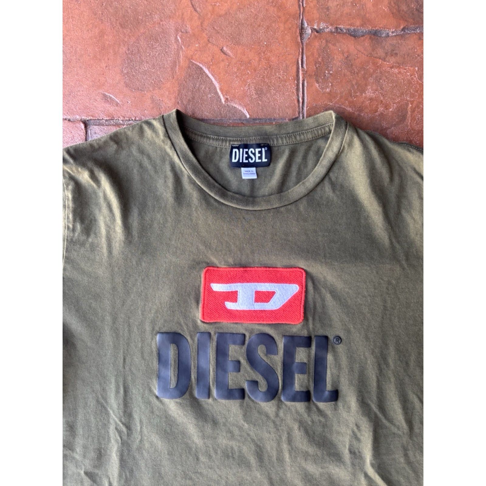 Diesel Diesel T-Shirt Mens Medium Olive Green Chenille Logo Patch 90s Grunge Skater Short Sleeve Crew Neck Shirt Size US M / EU 48-50 / 2 - 2 Thumbnail