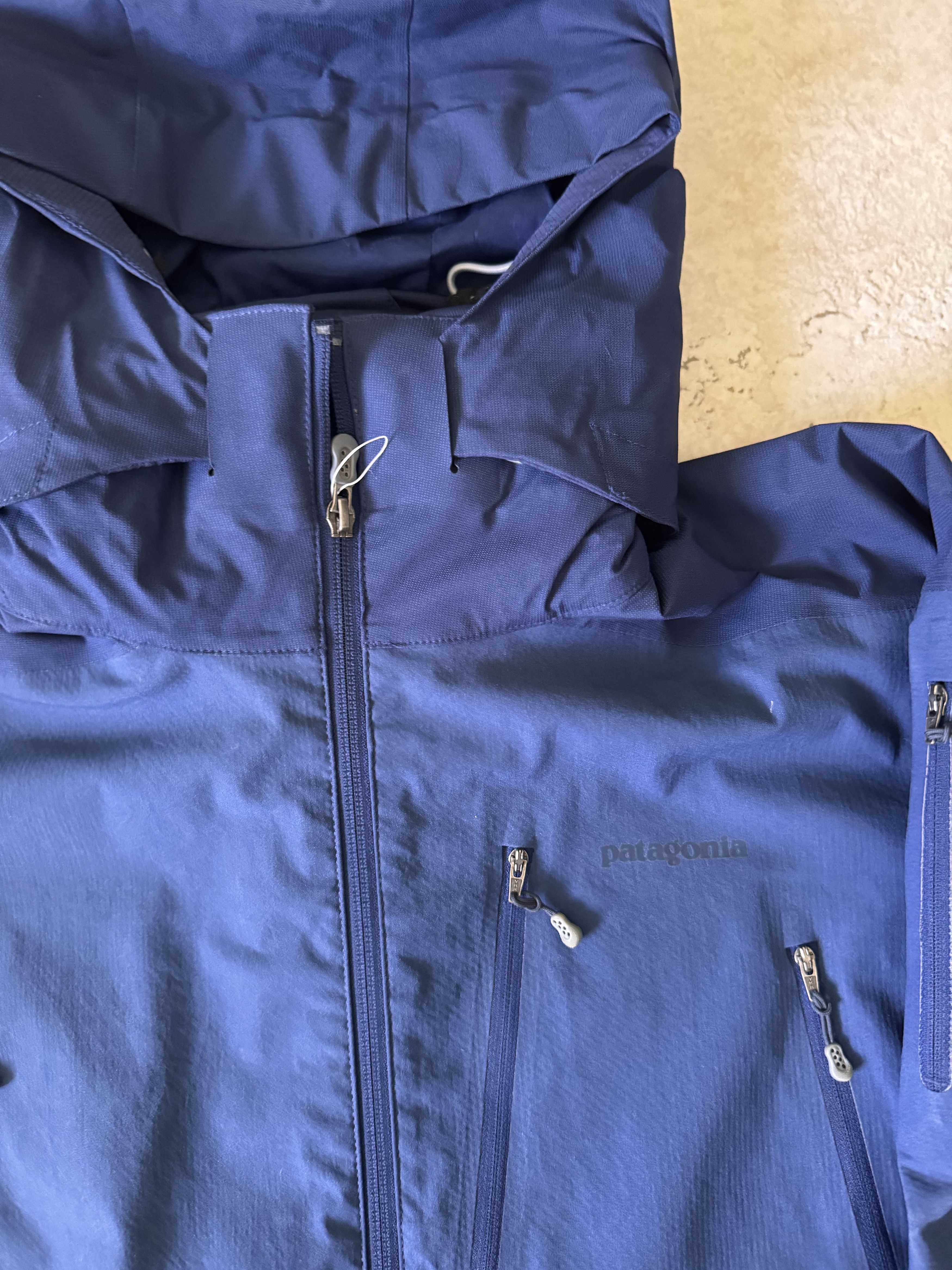 Patagonia Patagonia M's White Smoke Ski/Snowboard Jacket - Blue Size US S / EU 44-46 / 1 - 2 Thumbnail