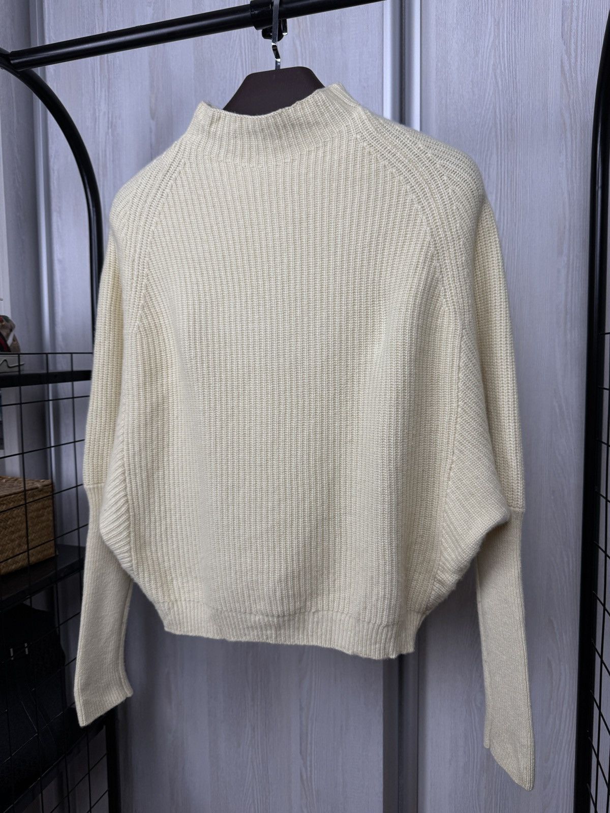 Peserico Peserico Avant Garde Oversized wool cashmere silk sweater Size XS / US 0-2 / IT 36-38 - 3 Thumbnail