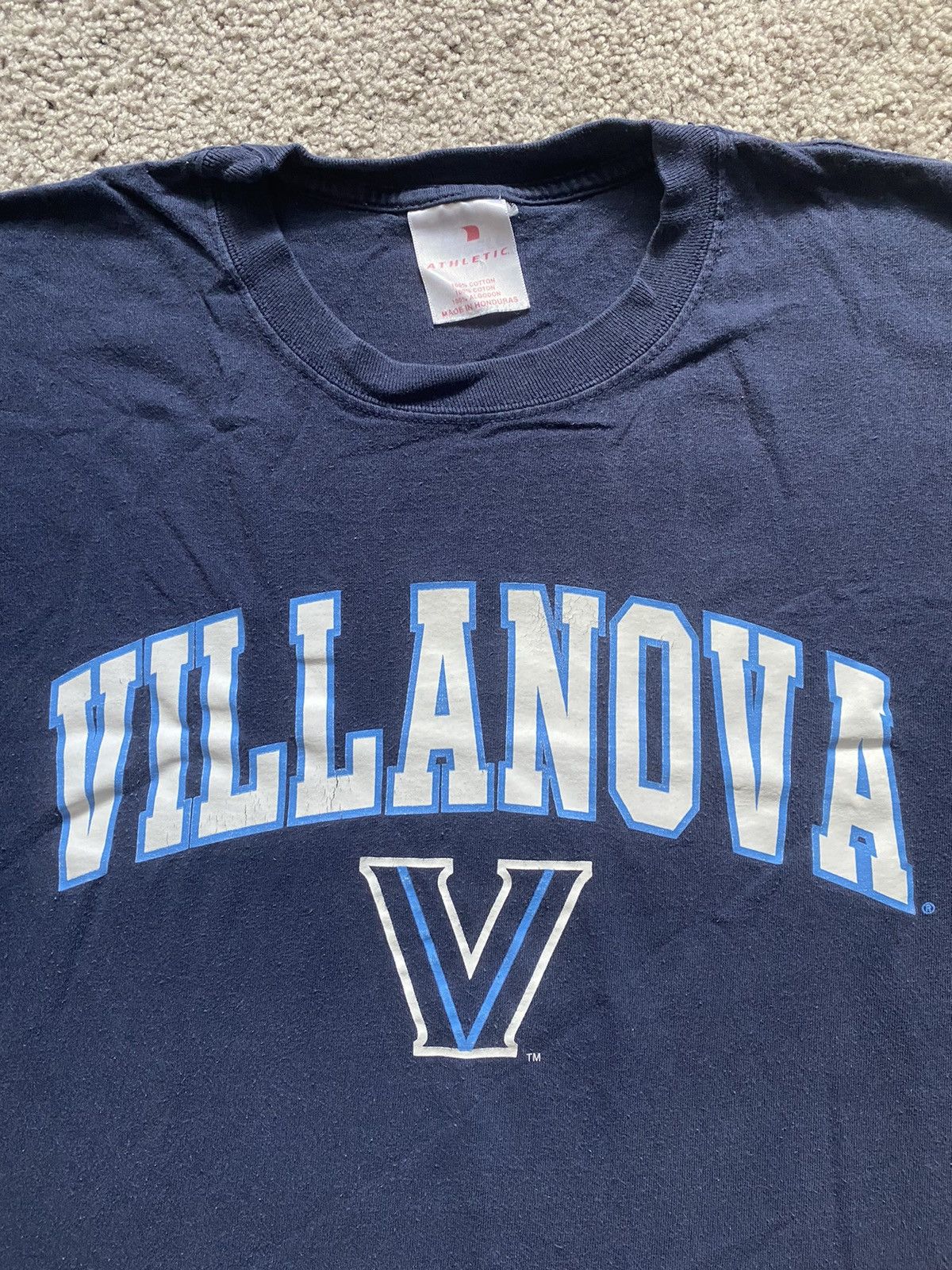 Vintage Vintage Y2K Villanova Tee Shirt Size US L / EU 52-54 / 3 - 2 Thumbnail