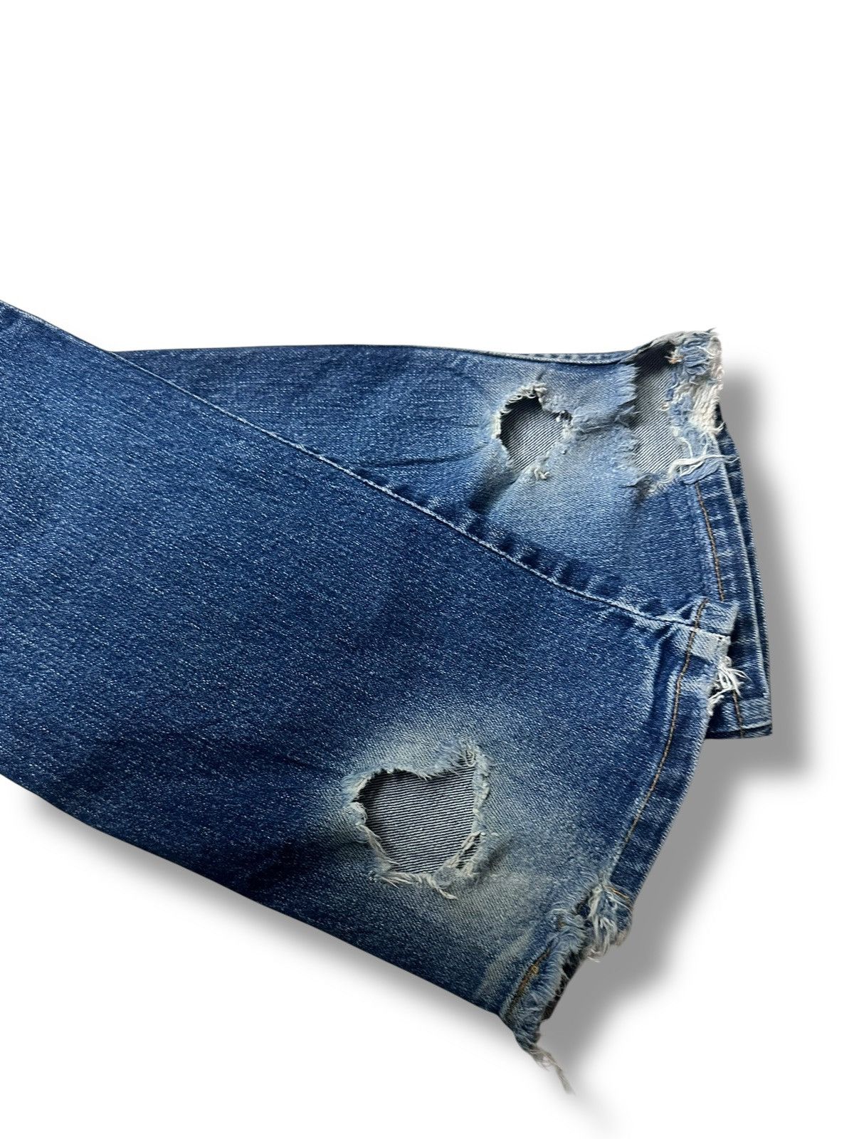 Levi's Vintage Levi’s 518 Super Low BootCut Jeans With Faded Wash Size US 31 - 16 Thumbnail