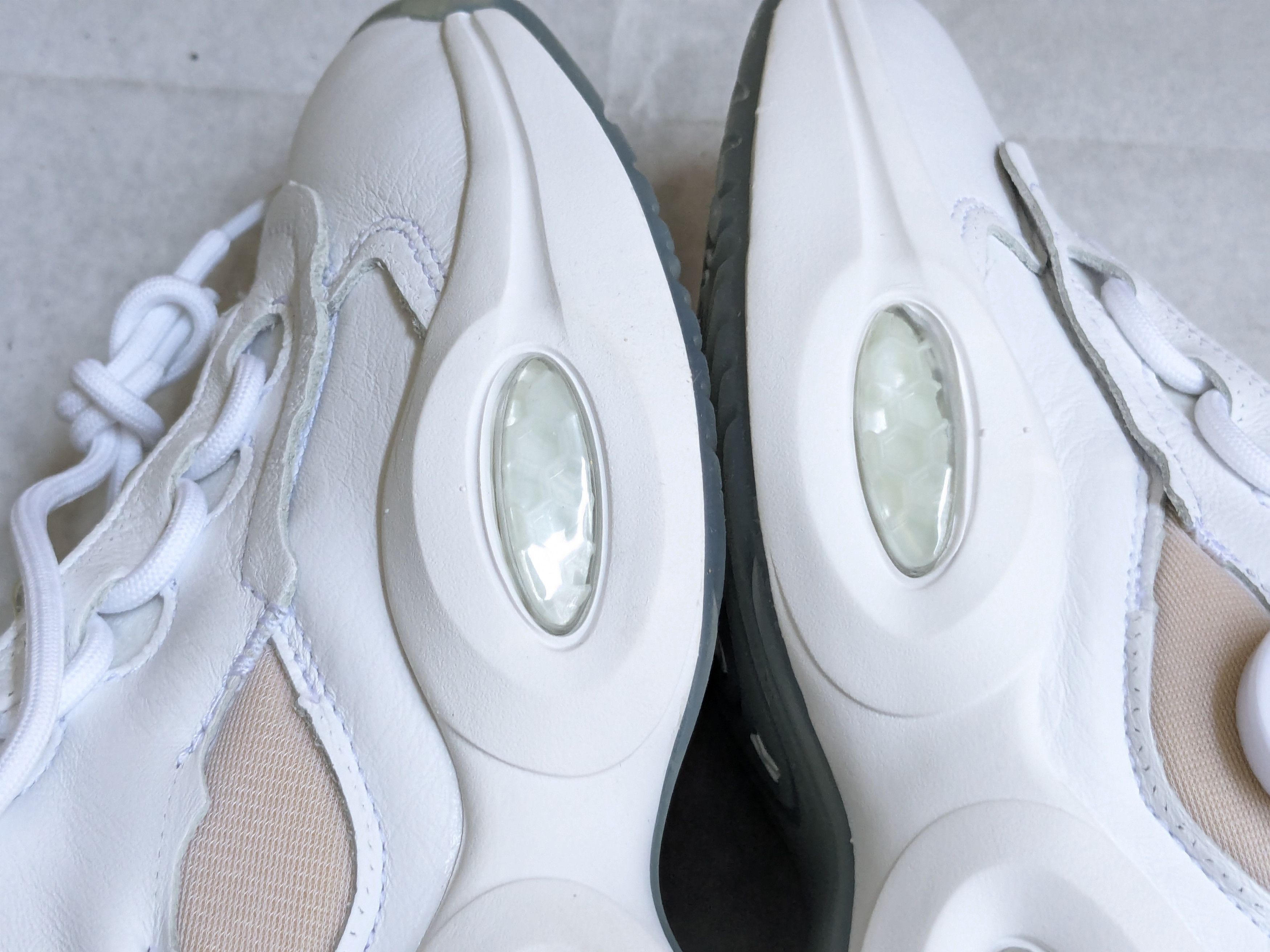 Maison Margiela × Reebok Maison Margiela Reebok Question White 9 High Tops Leather Size US 9 / EU 42 - 11 Thumbnail