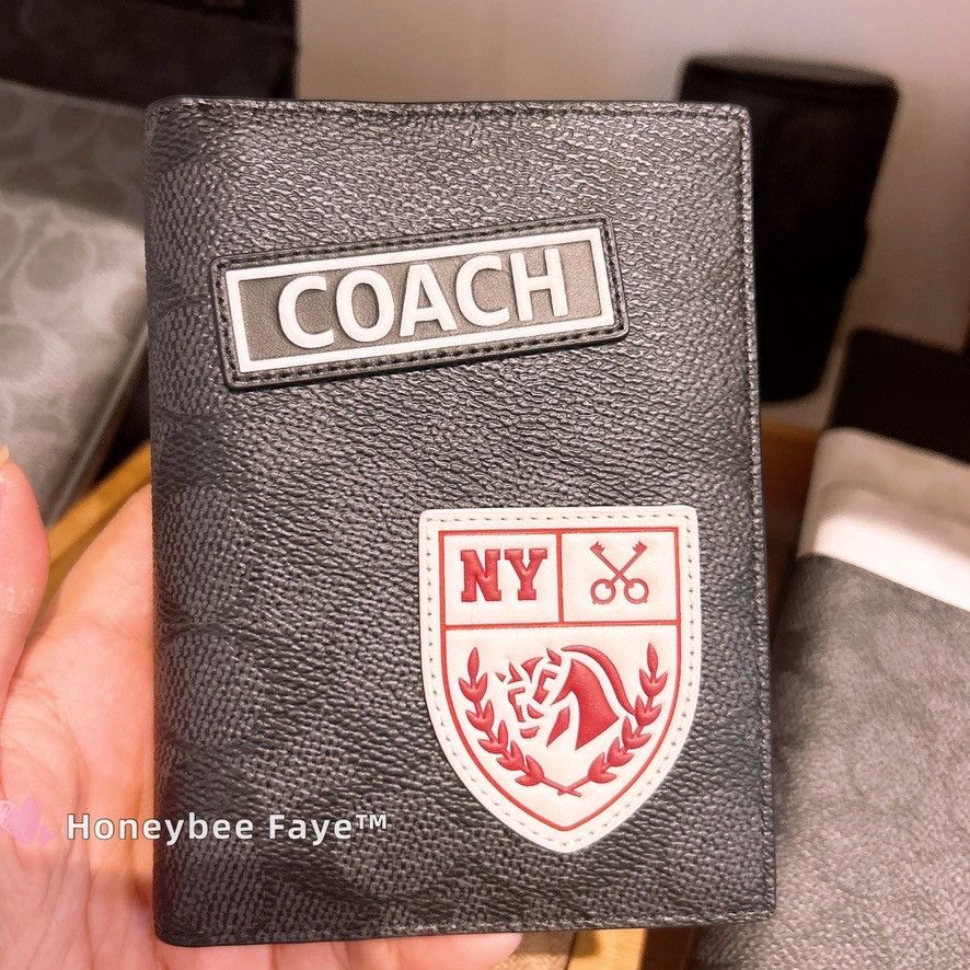 Coach Passport Card Case In Signature Canvas With Patches CY902 Size ONE SIZE - 1 Thumbnail