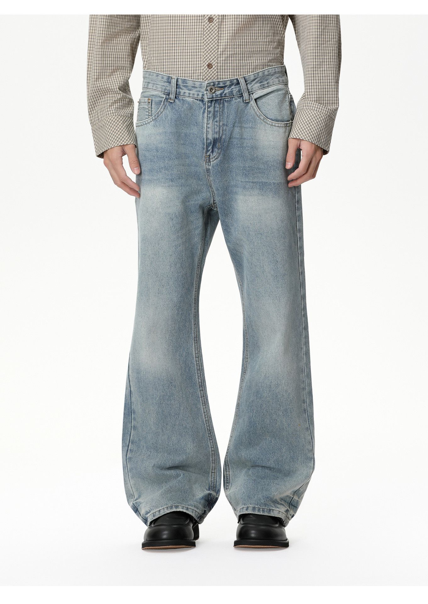 Japanese Brand Men's high street vibe slim-fit washed flared jeans Size US 32 / EU 48 - 1 Thumbnail