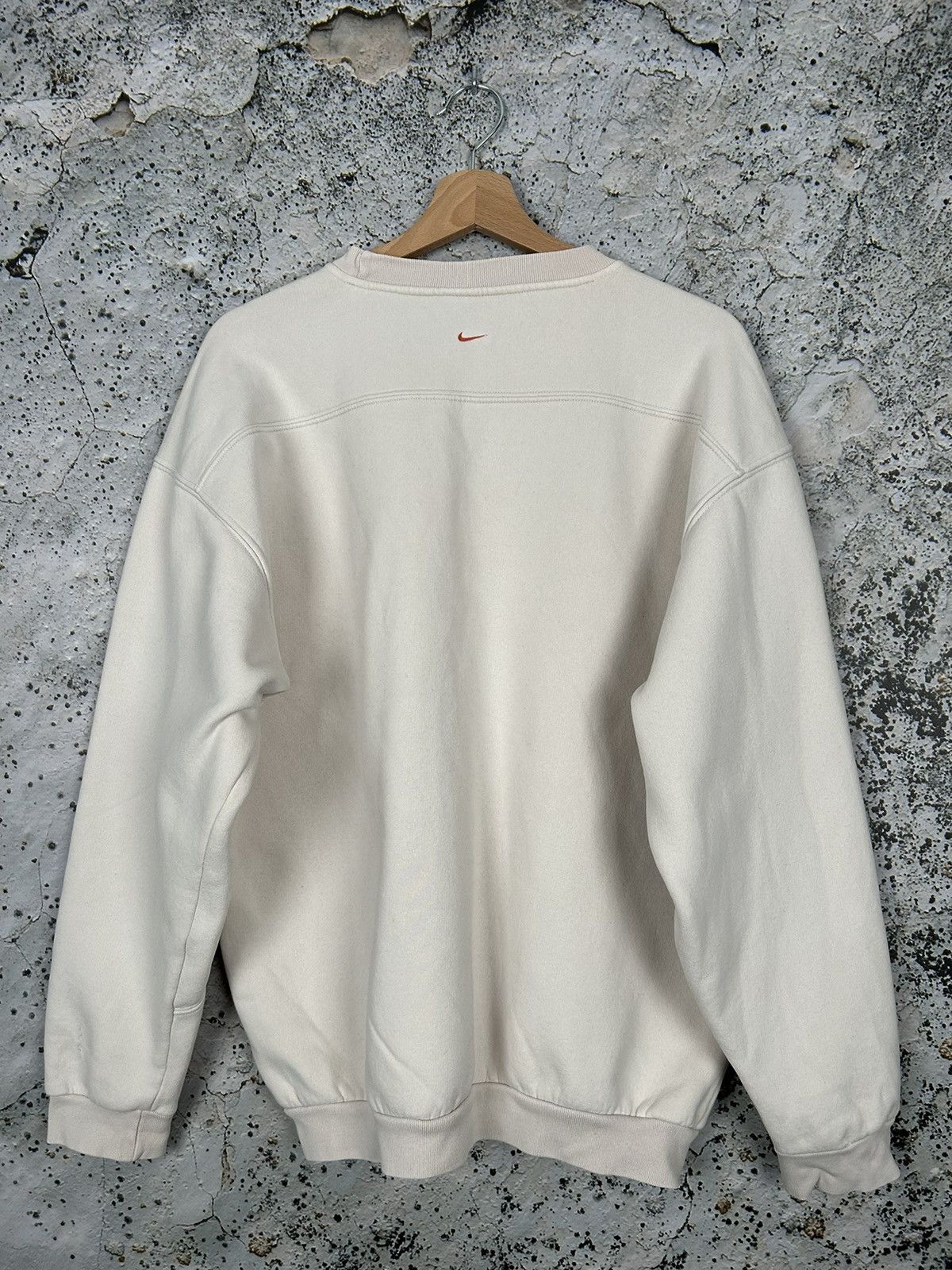 Nike Vintage Nike Cream Boxy Crewneck Streetwear Y2K 00s Hype Size US M / EU 48-50 / 2 - 5 Thumbnail