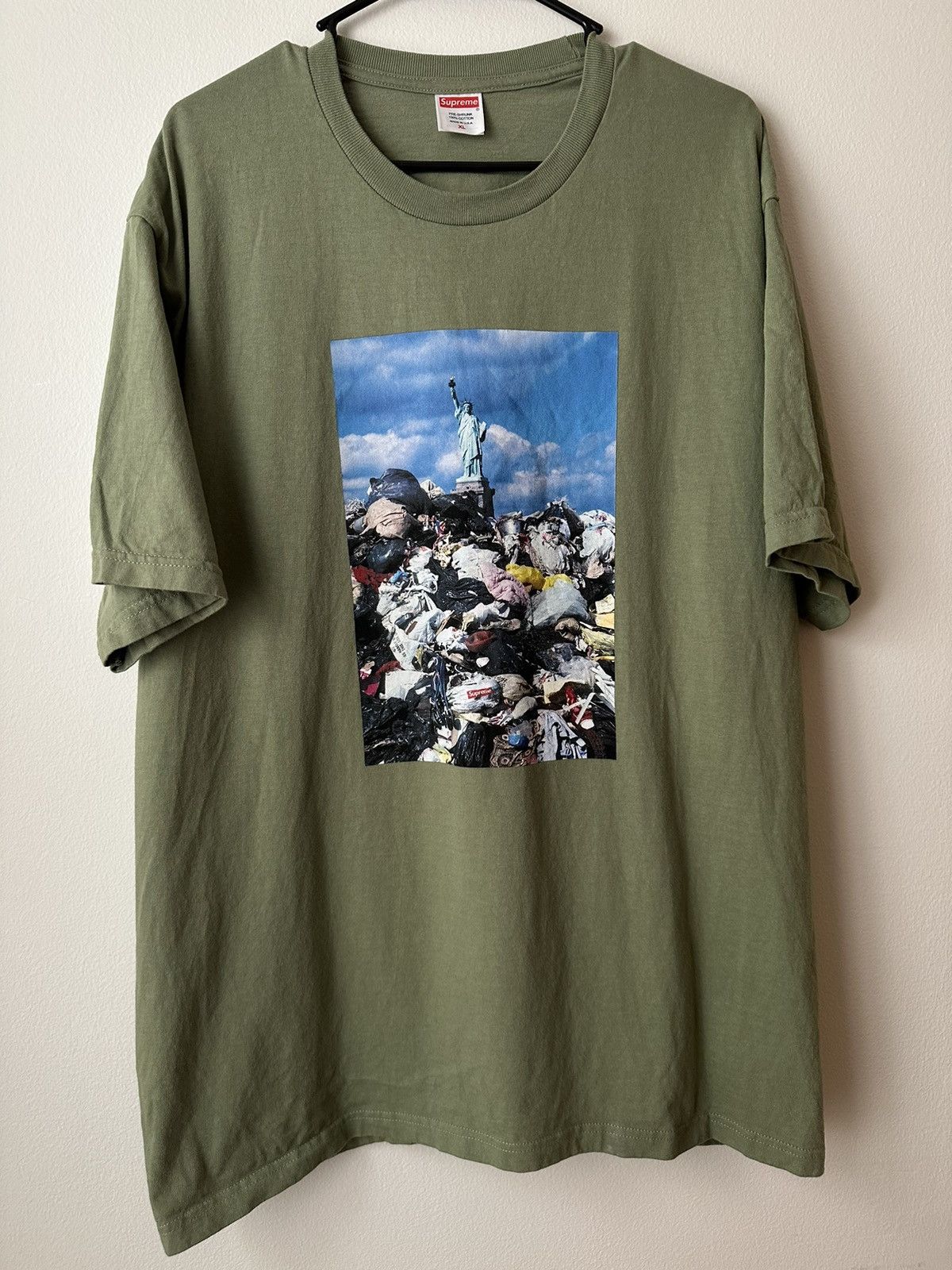 Supreme Supreme Trash Tee Size US XL / EU 56 / 4 - 1 Thumbnail