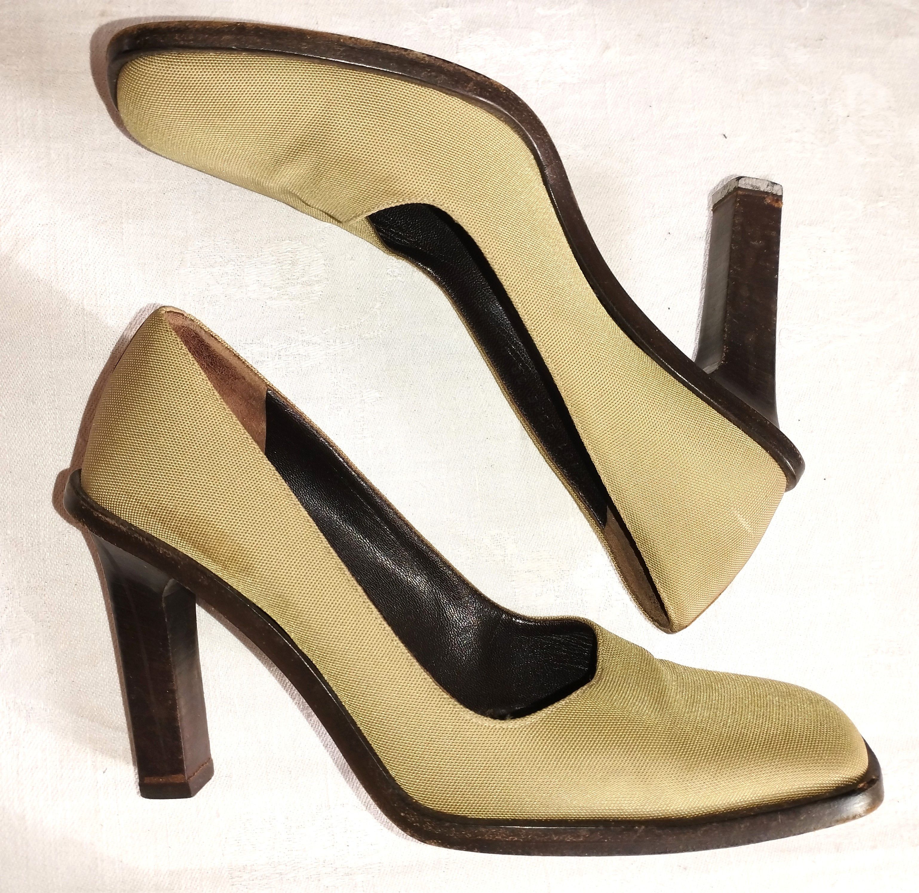 Gucci Gucci Escarpins Talons Carrés cuir Nid d'Abeille T 38 Size US 7 / IT 37 - 1 Thumbnail