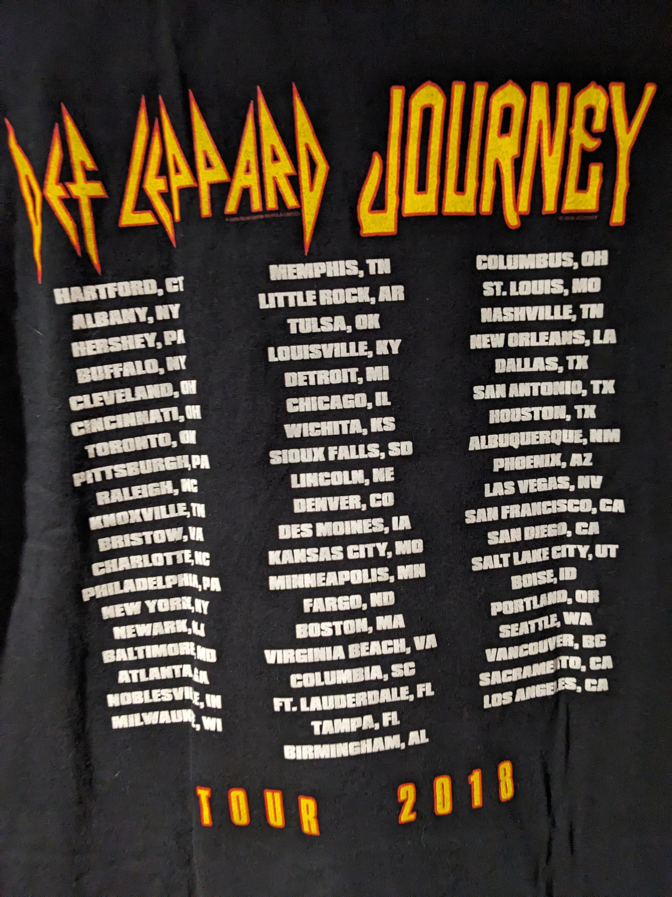 Band Tees × Def Leppard Def Leppard Journey Guitar Pick 2018 Black Large T-Shirt Size US L / EU 52-54 / 3 - 5 Thumbnail