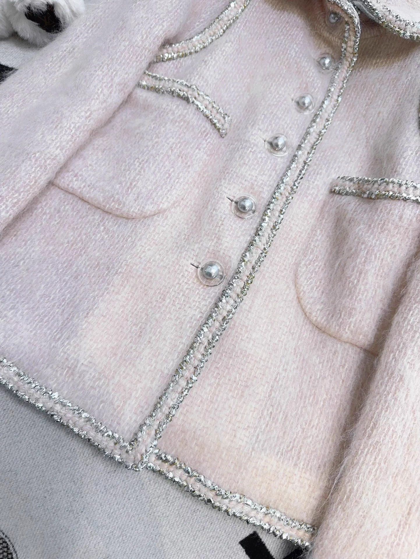 Chanel Chanel 17K Blush Pink Mohair Silver Trim 2-Pocket Coat 38 Size S / US 4 / IT 40 - 6 Thumbnail