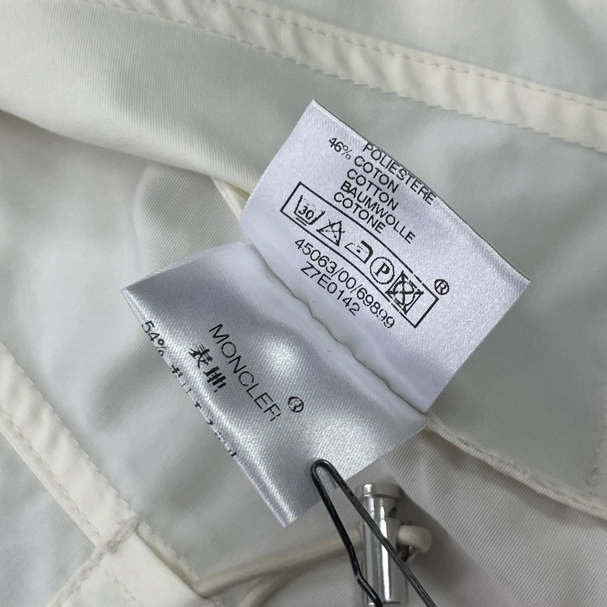 Moncler Authentic Moncler Women Jacket Size 1 (S) Size S / US 4 / IT 40 - 19 Thumbnail