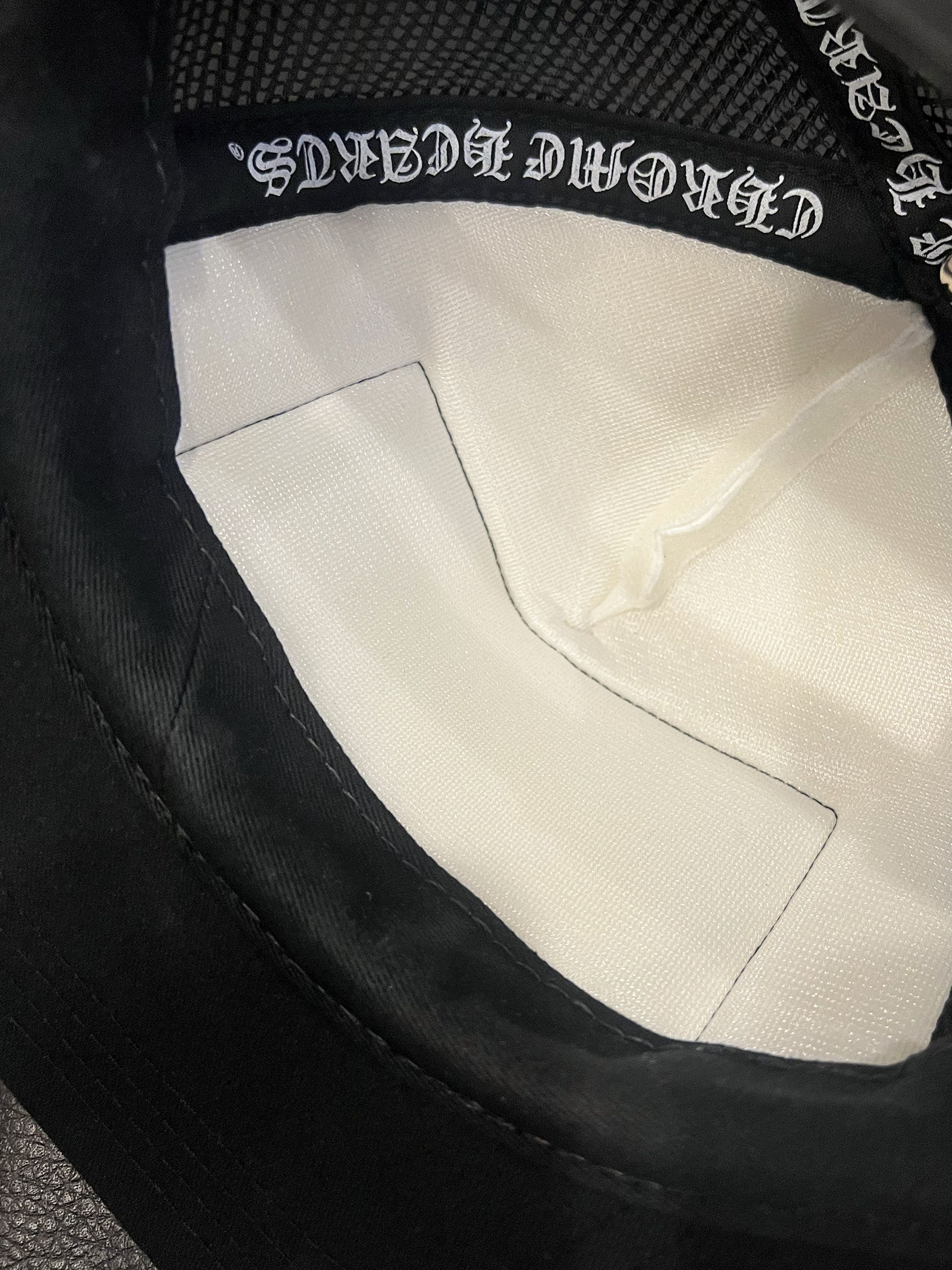 Chrome Hearts Chrome Hearts Trucker Mesh Cap with CH Patch Cross Blk/Wht Size ONE SIZE - 5 Thumbnail