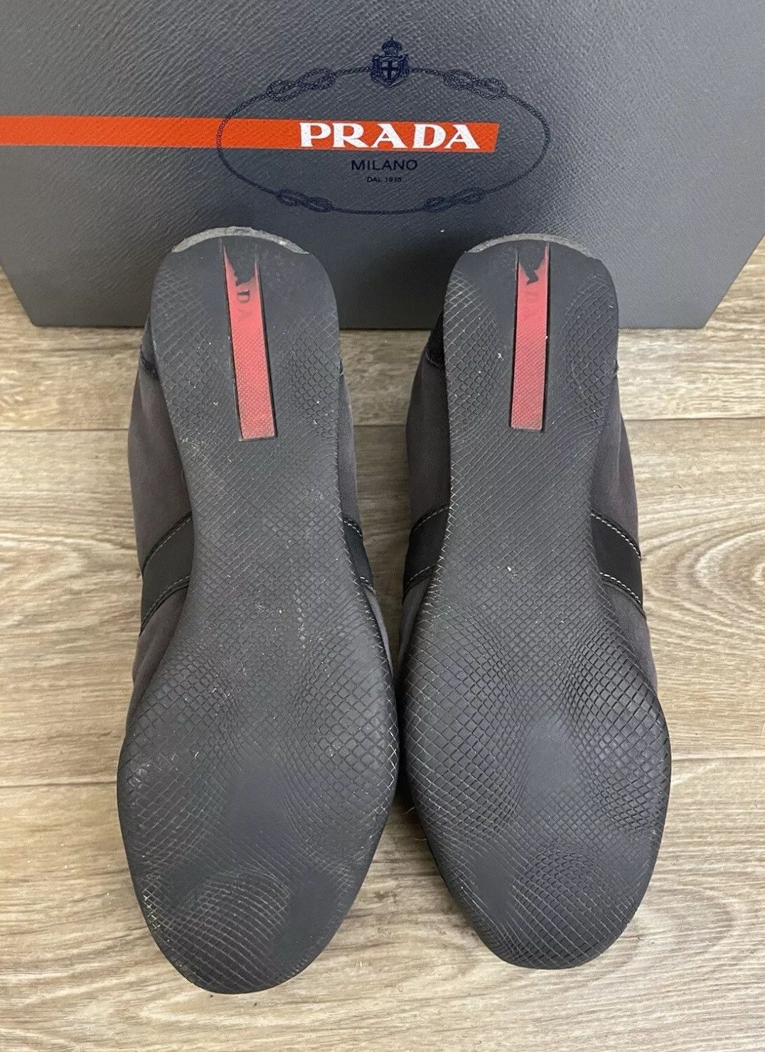 Prada Prada sneakers size 9,5 black/ gray Size US 9.5 / EU 42-43 - 11 Thumbnail