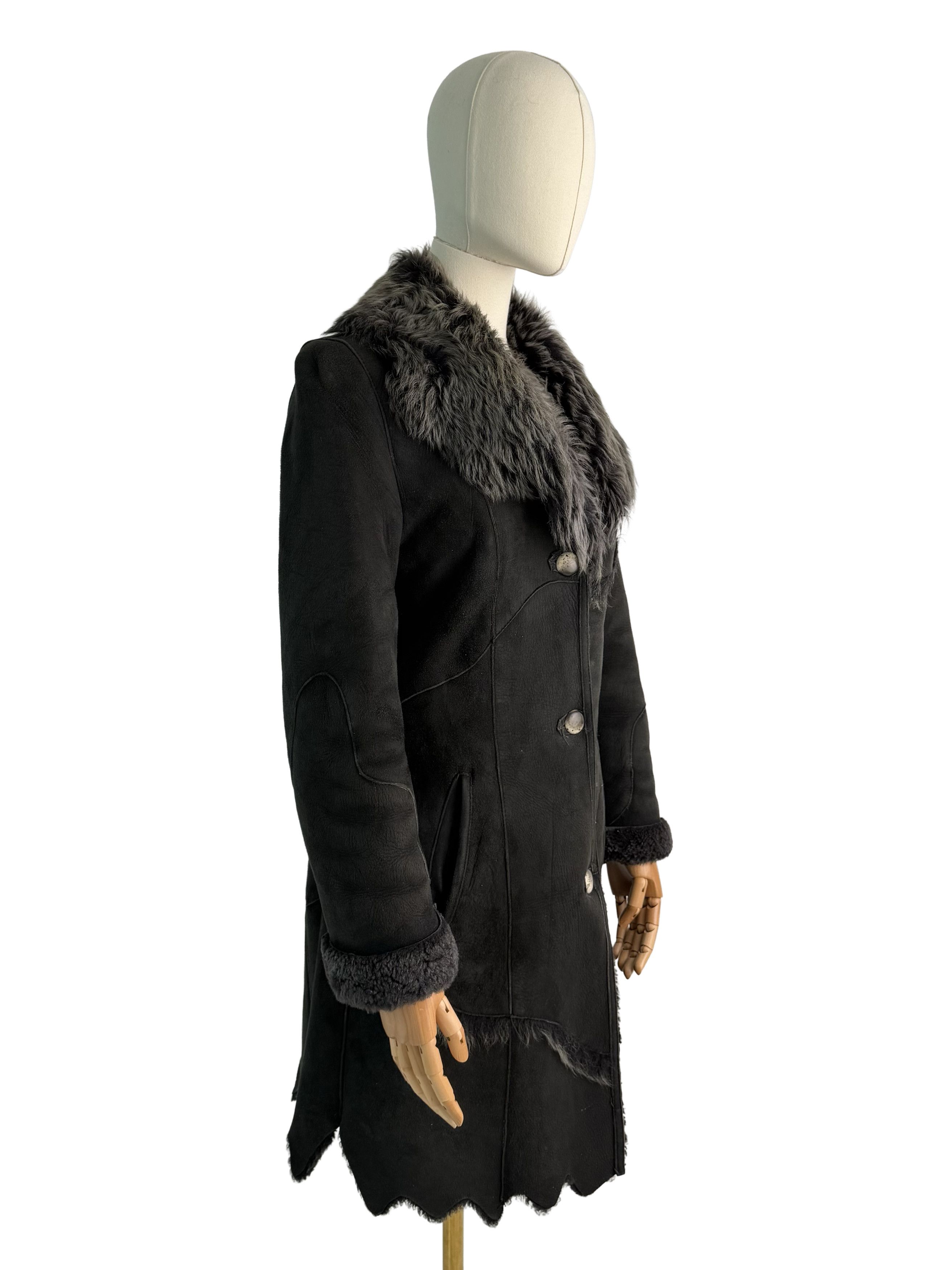 Vintage Vintage Black Genuine Shearling Sheepskin Coat Size S / US 4 / IT 40 - 1 Thumbnail