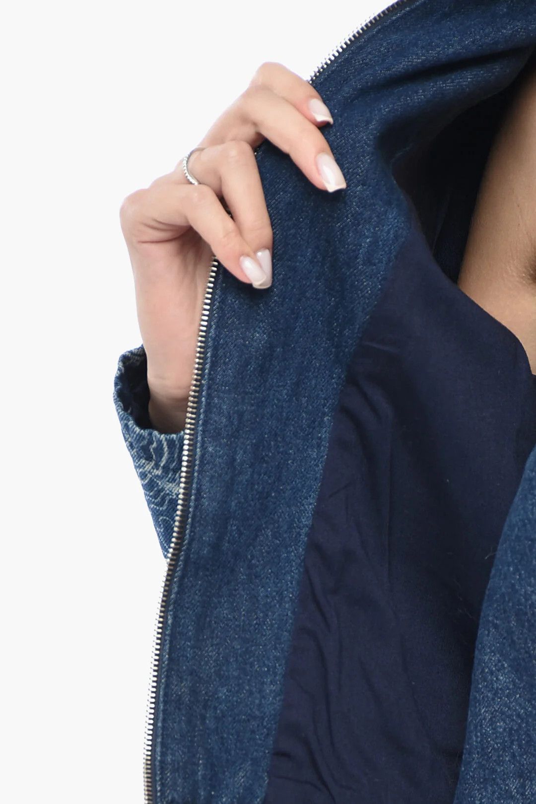 Off-White og1mm0426 Printed Denim Jacket in Blue Size S / US 4 / IT 40 - 5 Thumbnail
