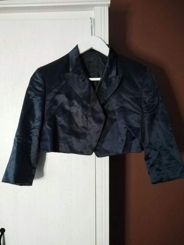 Nicole Farhi Nicole Farhi cropped navy silk blazer Size S / US 4 / IT 40 - 1 Thumbnail