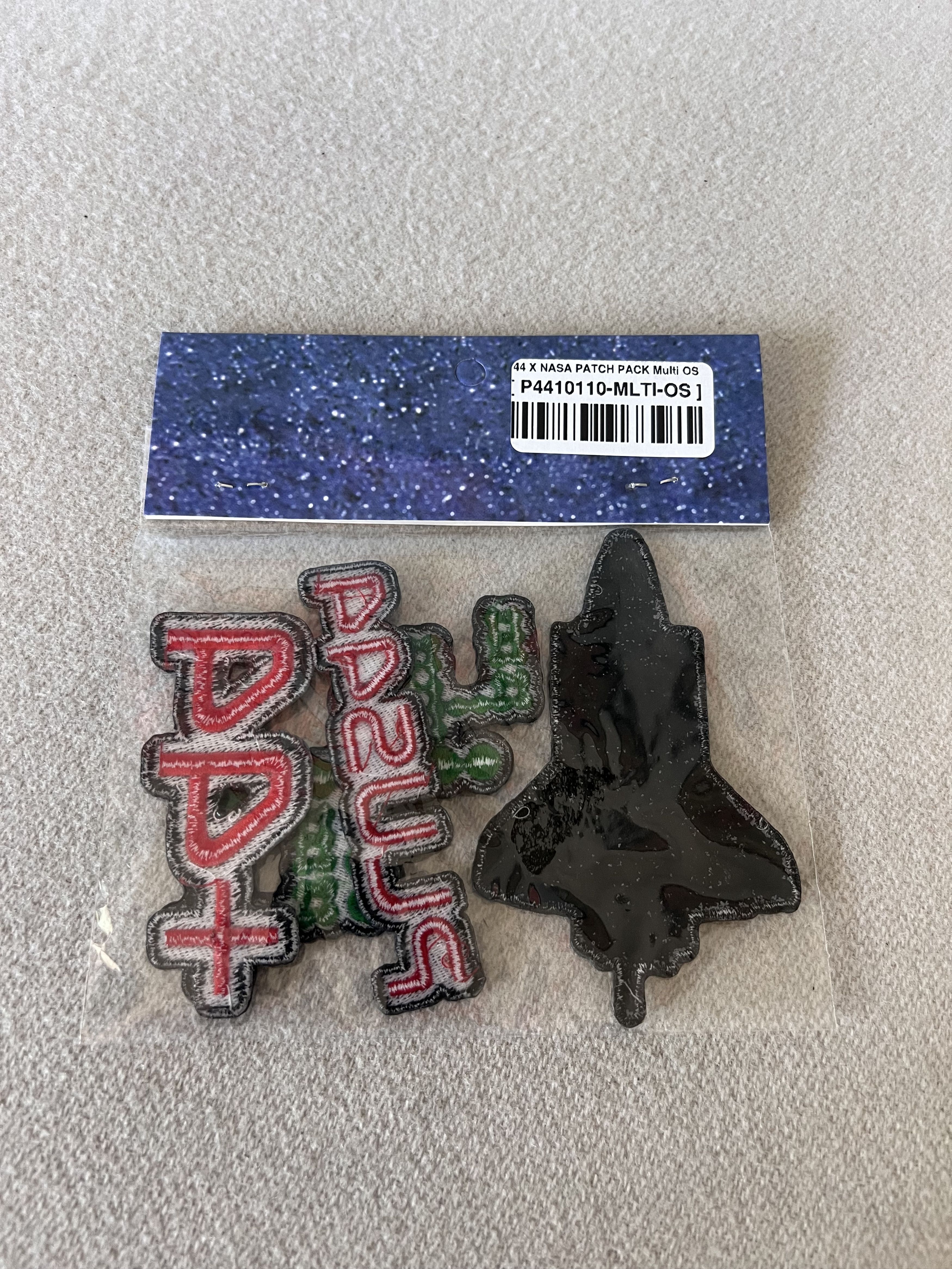 +44 +44 Lewis Hamilton NASA Patch Pack Size ONE SIZE - 2 Thumbnail