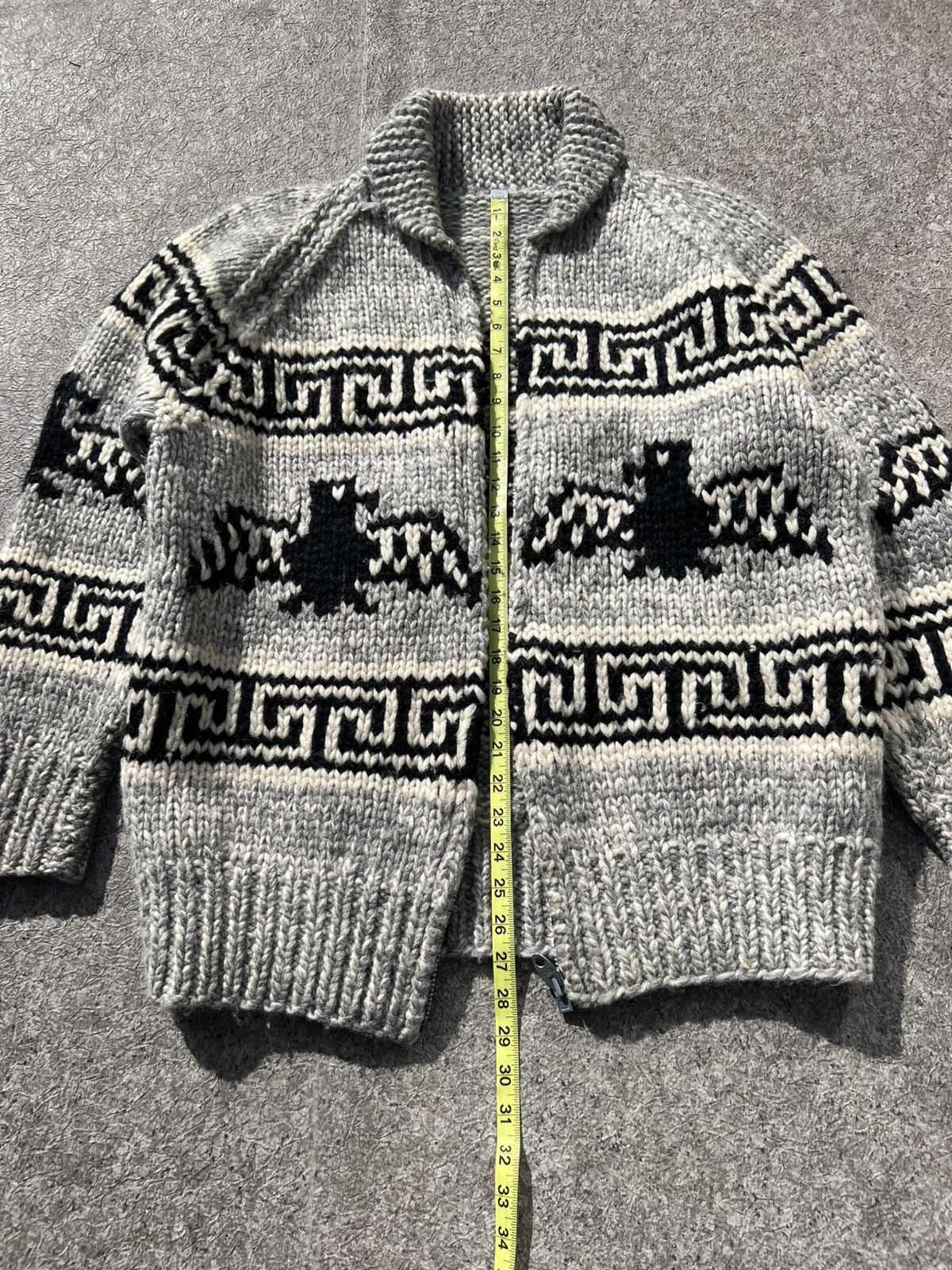 Vintage Authentic Vintage 1960s Wool Cowichan Sweater Small Medium M Size US S / EU 44-46 / 1 - 5 Thumbnail