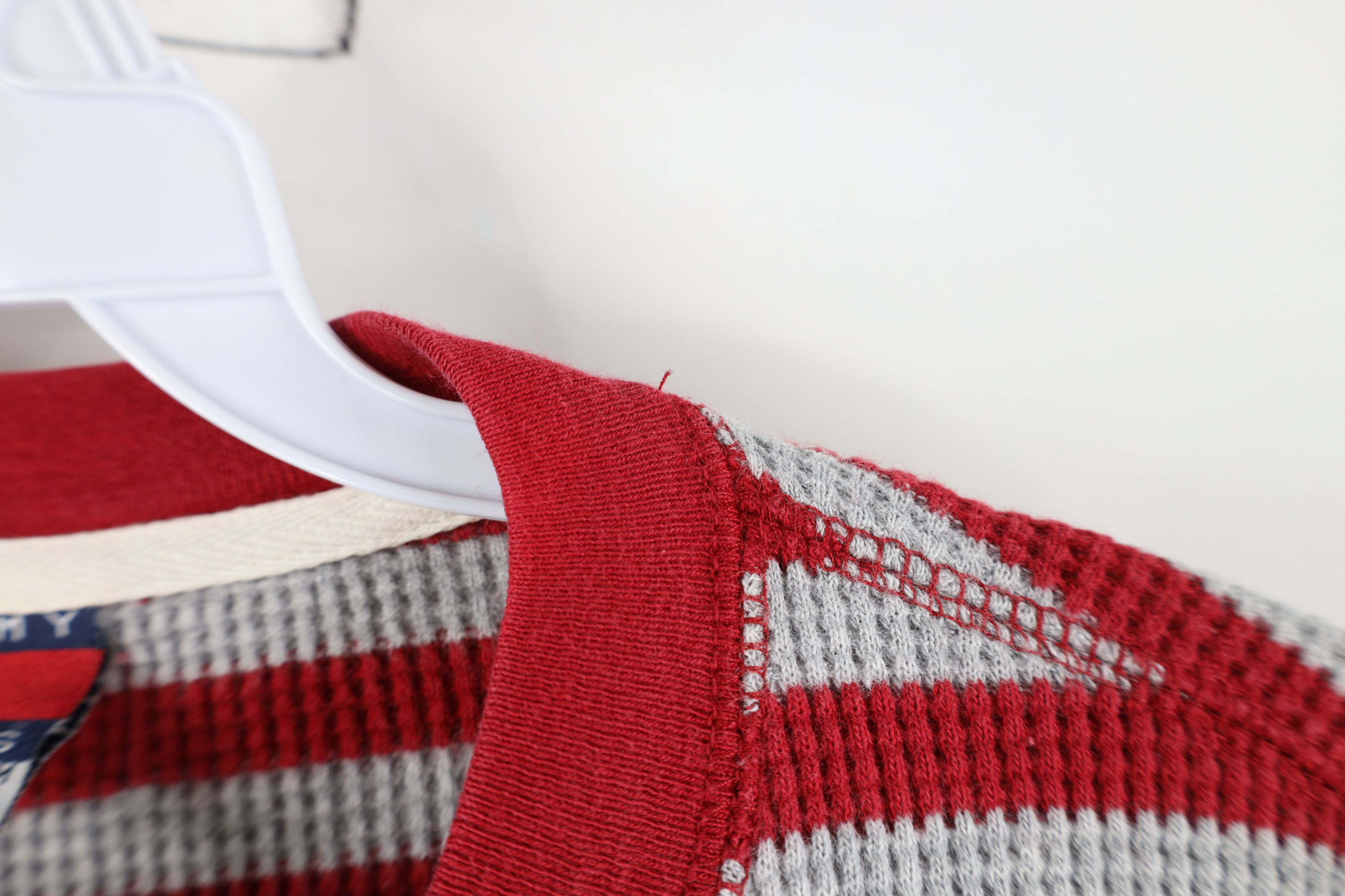Tommy Hilfiger Vintage 90s Tommy Hilfiger Waffle Knit Henley T-Shirt Size US M / EU 48-50 / 2 - 6 Thumbnail