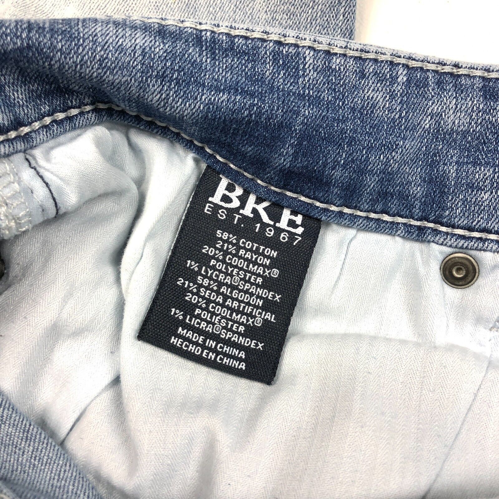 True Religion BKE Aiden Light Wash Denim Jeans Size 31x30 B7 Size US 31 - 7 Thumbnail